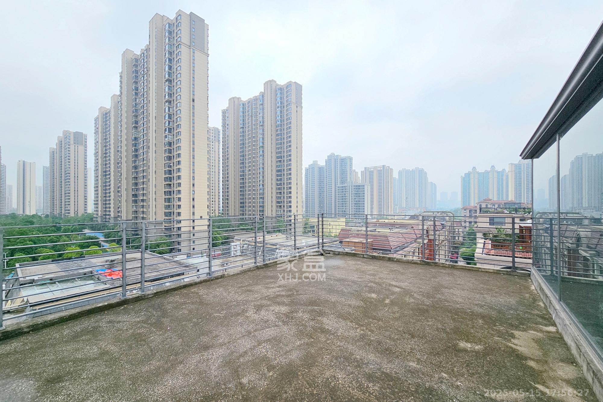 明昇壹城（明昇时代广场）一期  4室2厅2卫   530.00万其他