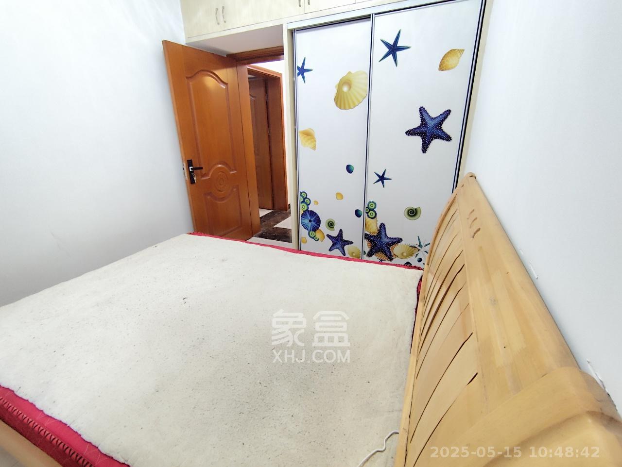 和润园一、二期 3室2厅1卫 2000.0元/月 和润园一、二期 3室2厅1卫 2000.0元/月室内图