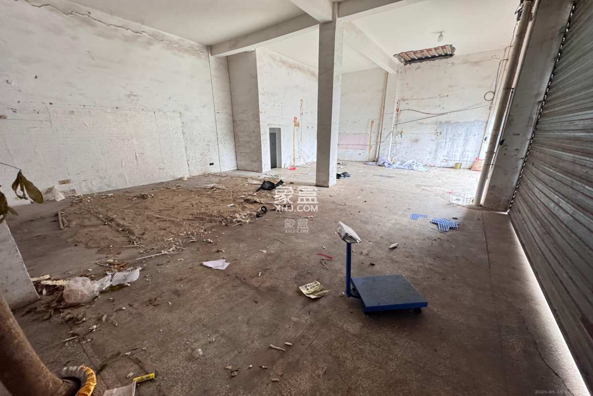 金鹰机电大市场  1室0厅0卫    4500.0元/月 金鹰机电大市场  1室0厅0卫    4500.0元/月室内图