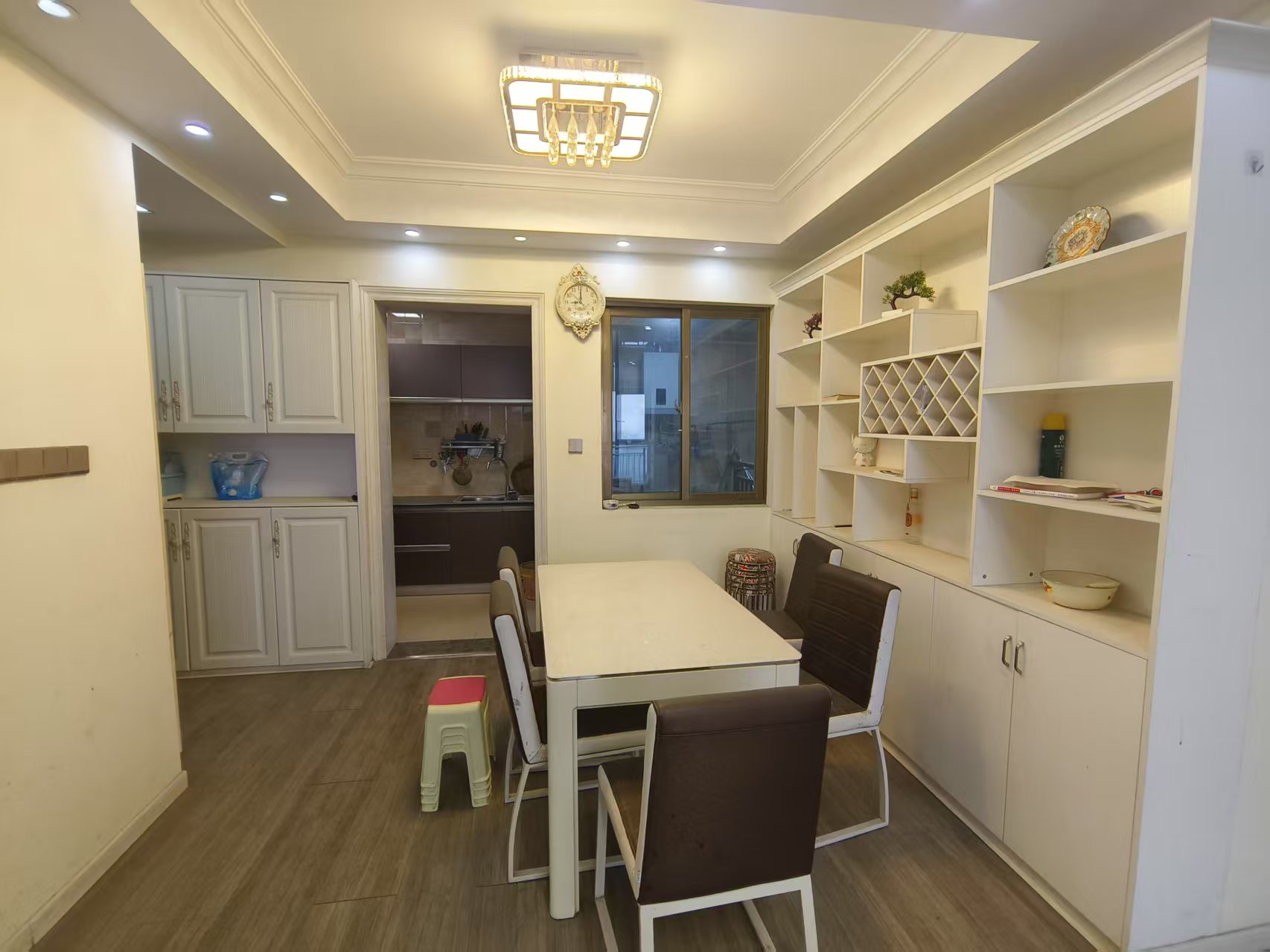 碧桂园 3室2厅2卫 1400.0元/月 碧桂园 3室2厅2卫 1400.0元/月室内图