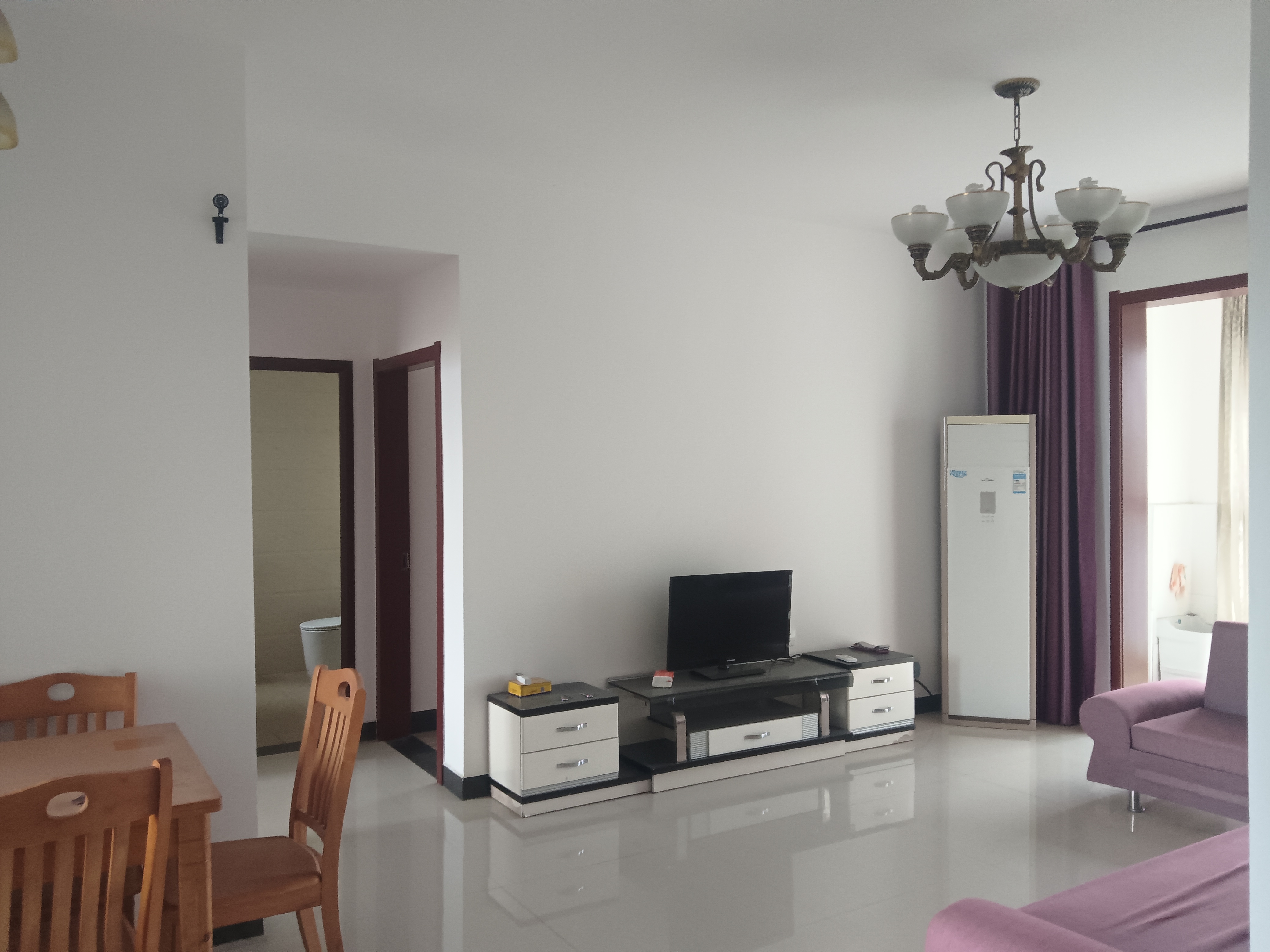 宏天绿城 2室2厅1卫 1500.0元/月 宏天绿城 2室2厅1卫 1500.0元/月室内图