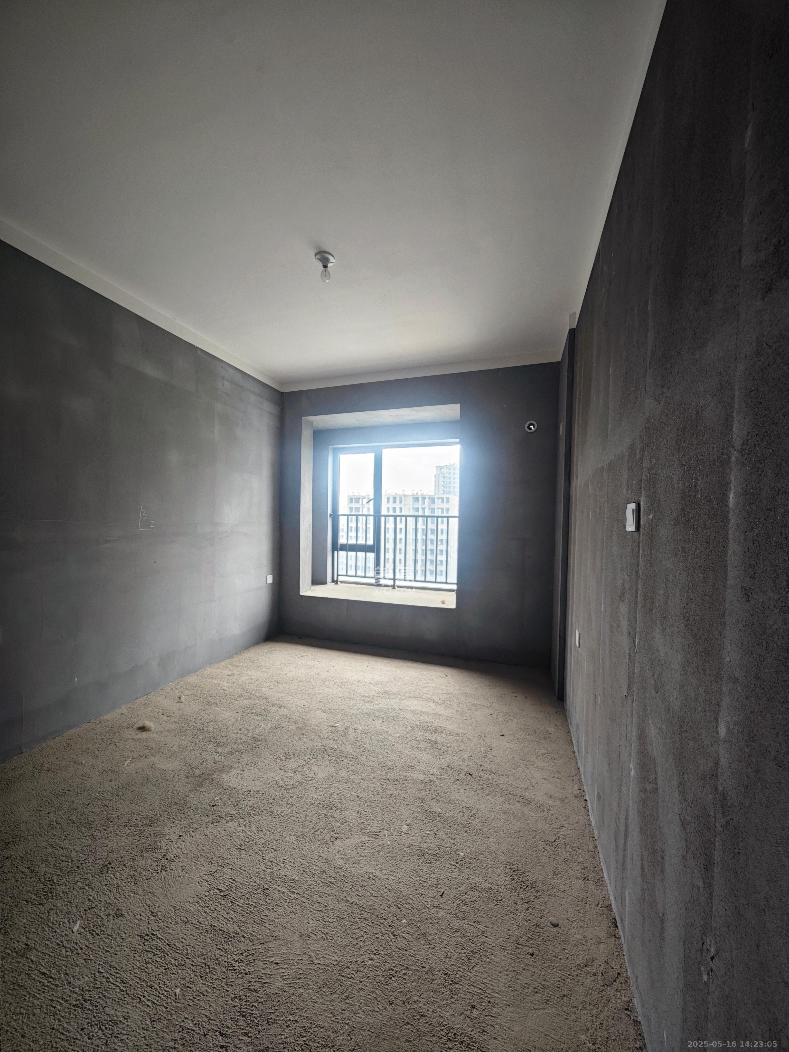 长房万楼公馆 3室2厅1卫 46.8万 长房万楼公馆 3室2厅1卫 46.8万客厅