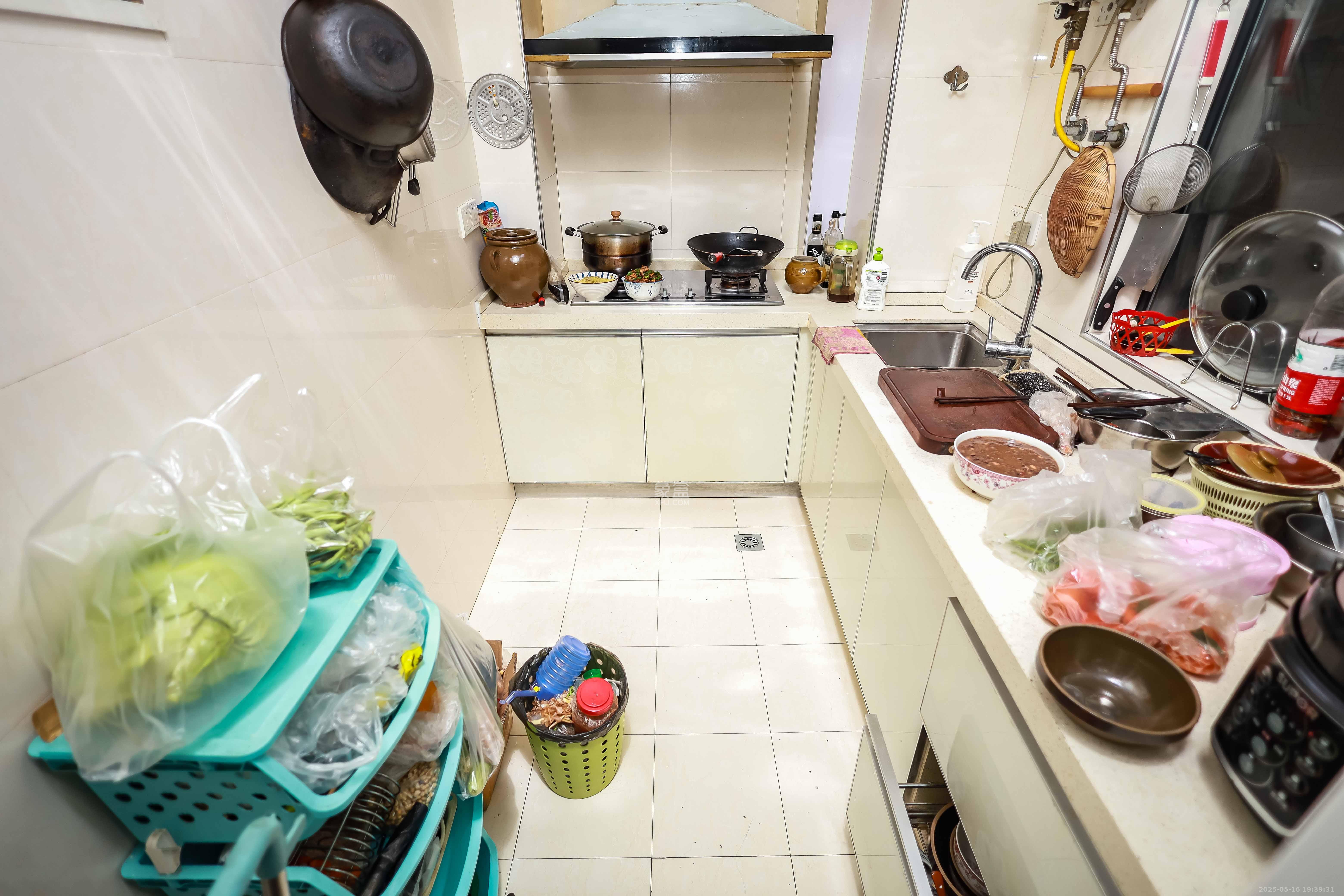 永祺西京  3室2厅2卫    110.0万 永祺西京  3室2厅2卫    110.0万厨房