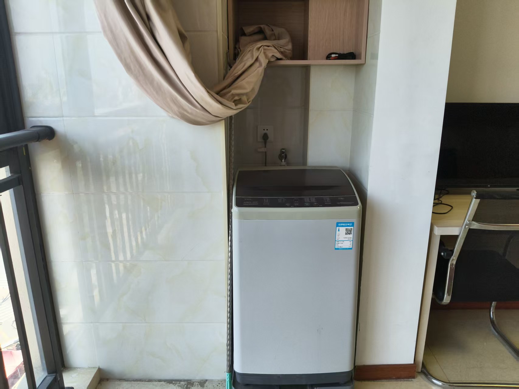 梓湖明珠  1室1厅1卫   1300.00元/月室内图