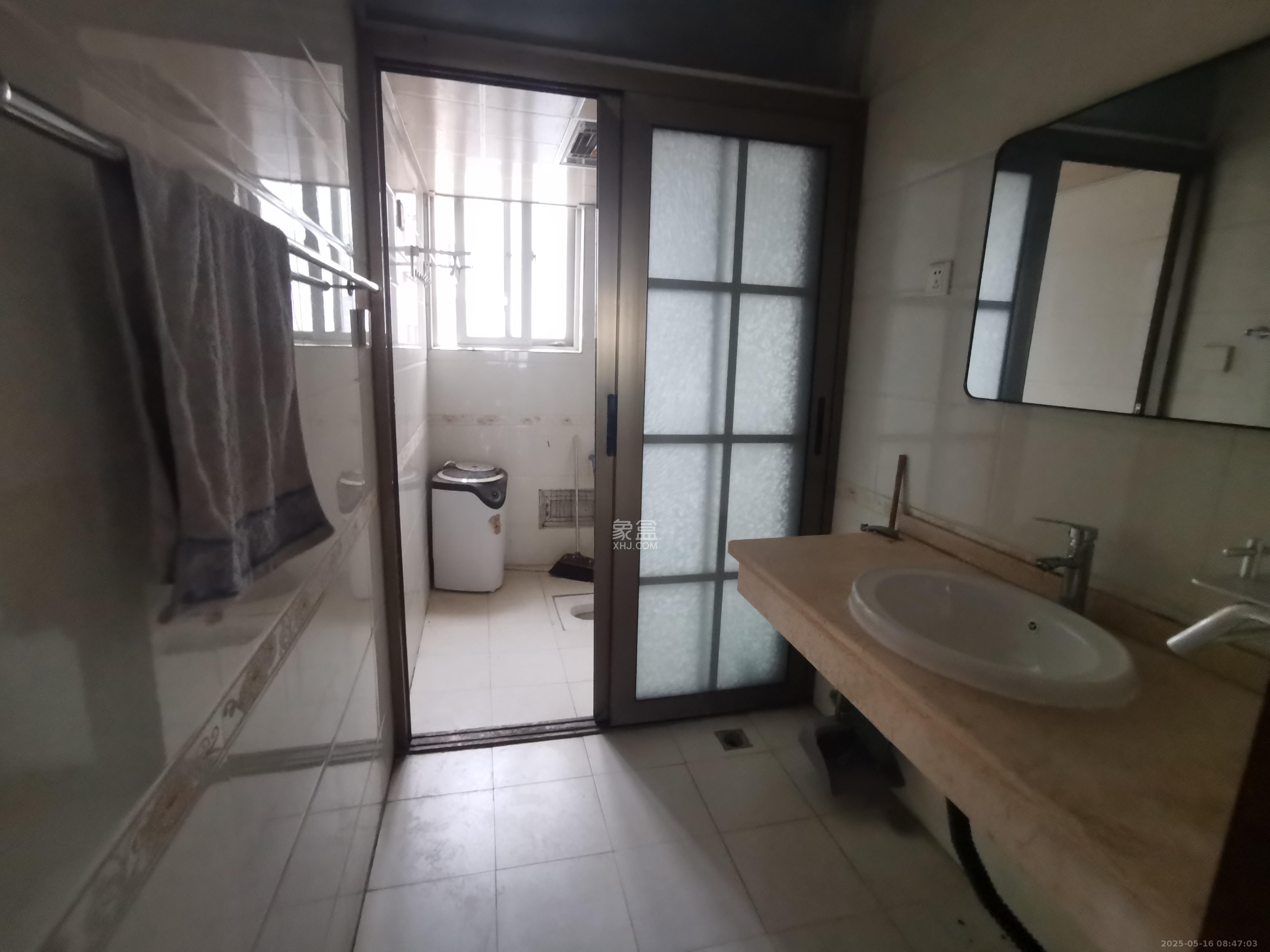 博雅湘水湾  3室2厅1卫   1500.00元/月室内图