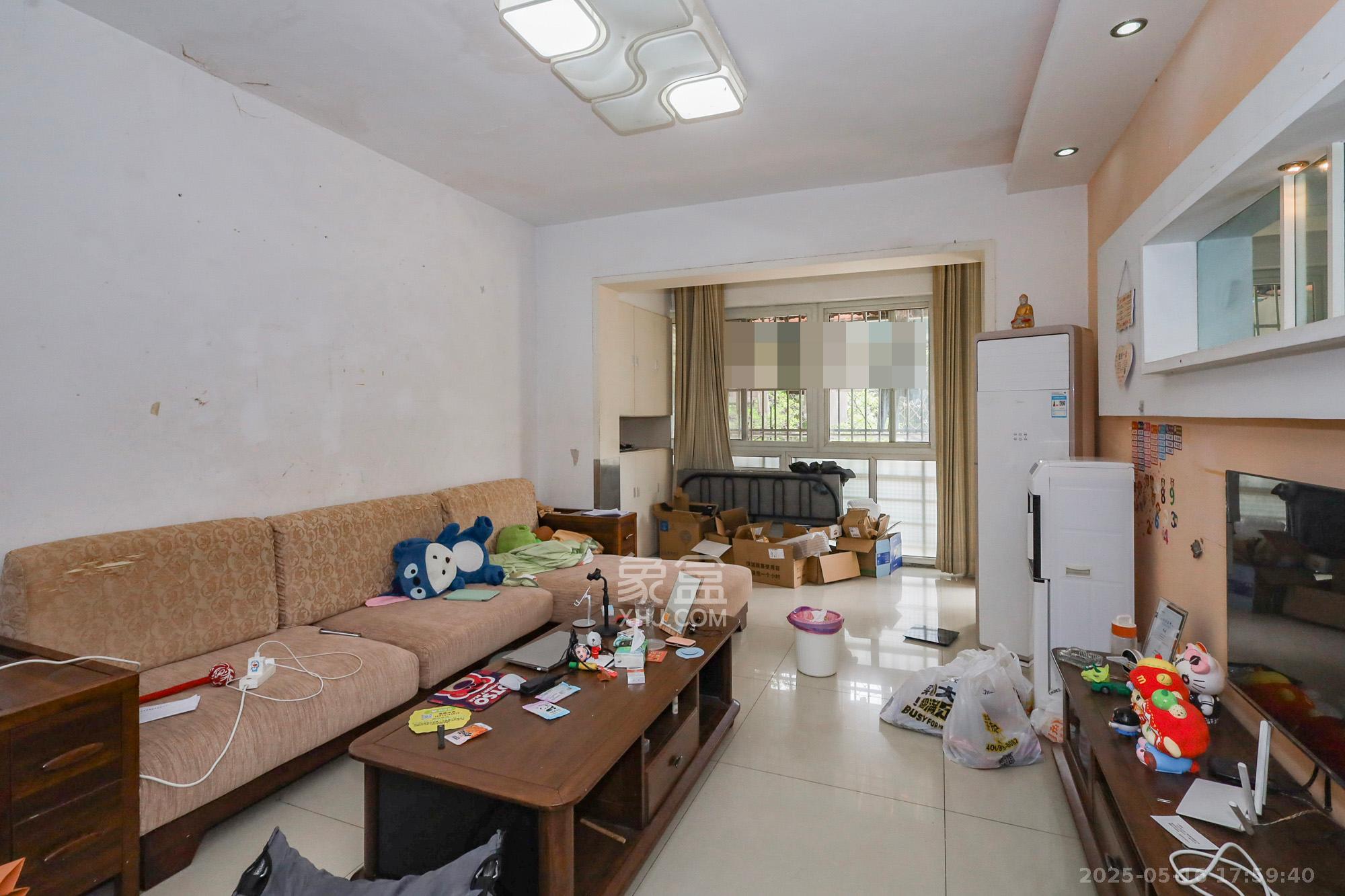 枫林绿洲  3室2厅2卫    86.0万 枫林绿洲  3室2厅2卫    86.0万客厅