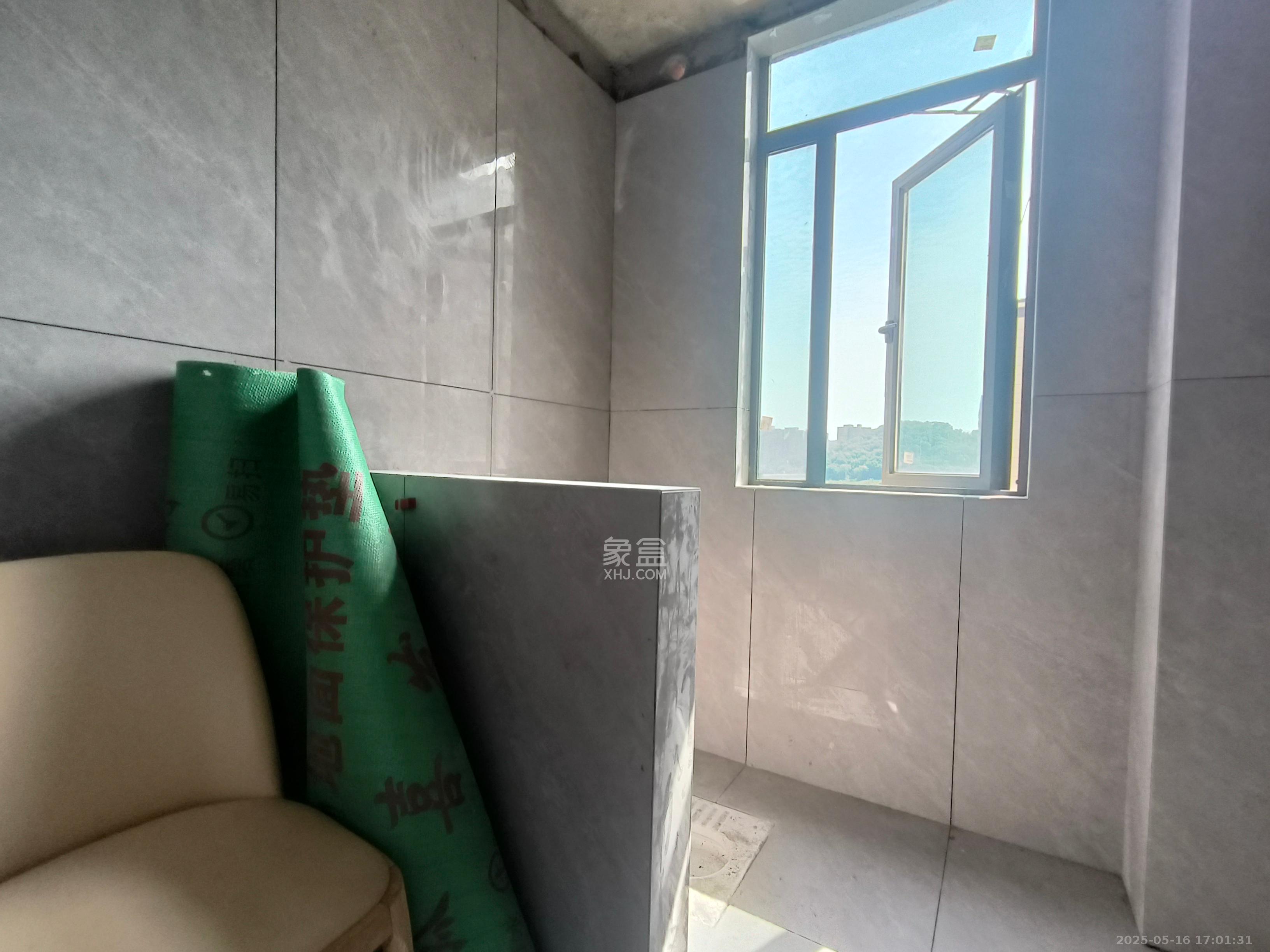 先锋新宇  1室0厅0卫   2000.00元/月室内图