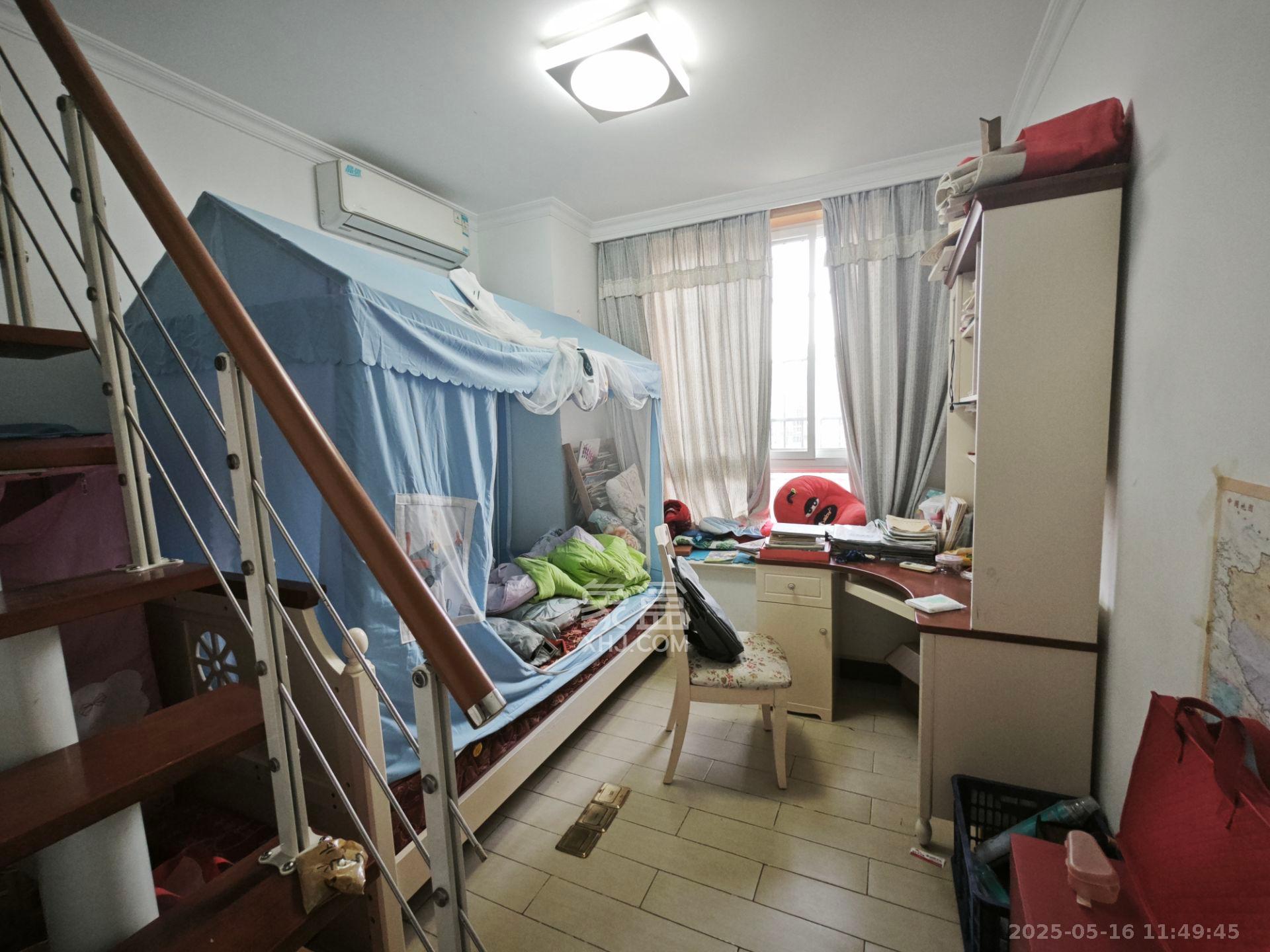 山水湾  2室2厅1卫    1550.0元/月 山水湾  2室2厅1卫    1550.0元/月室内图