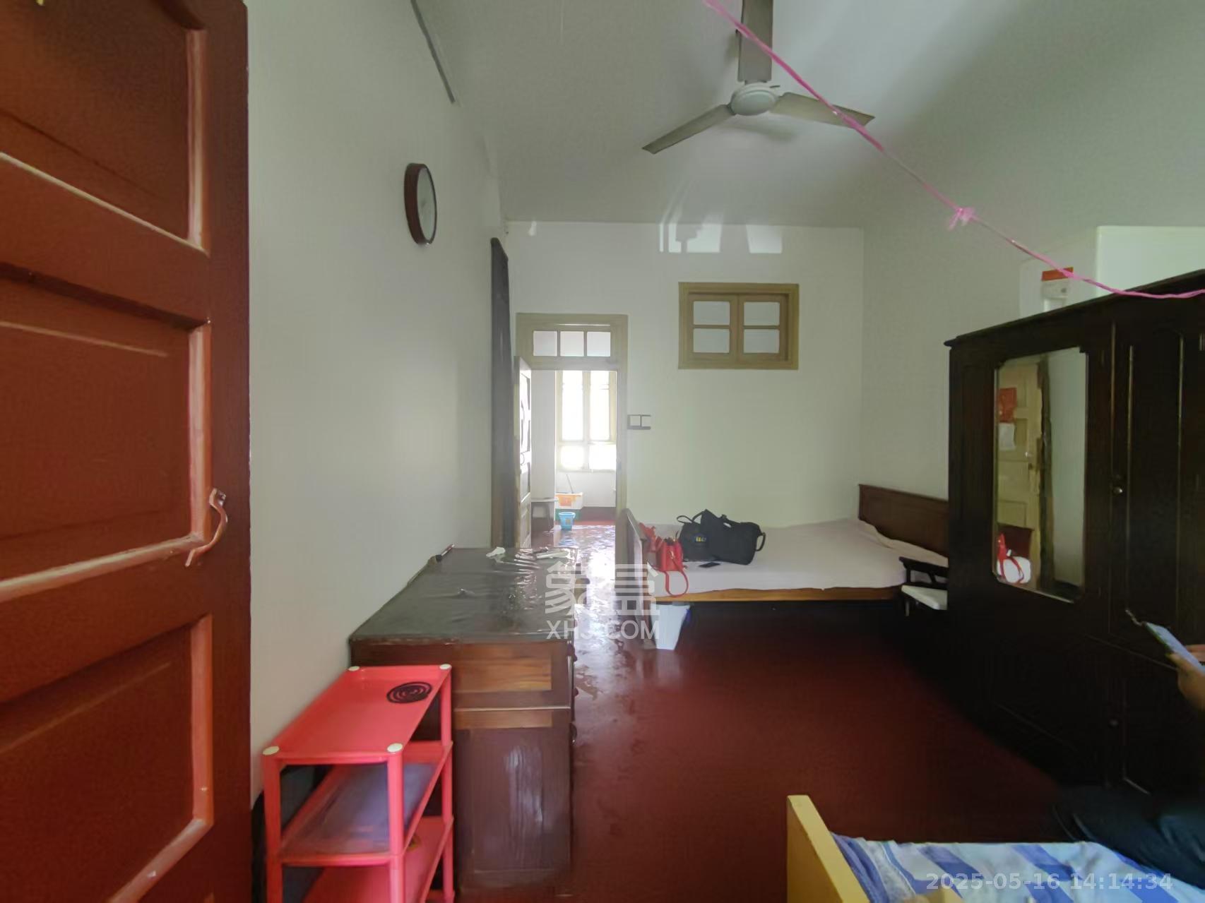 长重机械厂宿舍 2室1厅1卫 1400.0元/月 长重机械厂宿舍 2室1厅1卫 1400.0元/月室内图