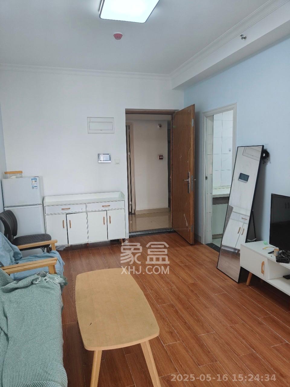 融创融公馆(融创臻苑)  1室1厅1卫    1600.0元/月 融创融公馆(融创臻苑)  1室1厅1卫    1600.0元/月室内图