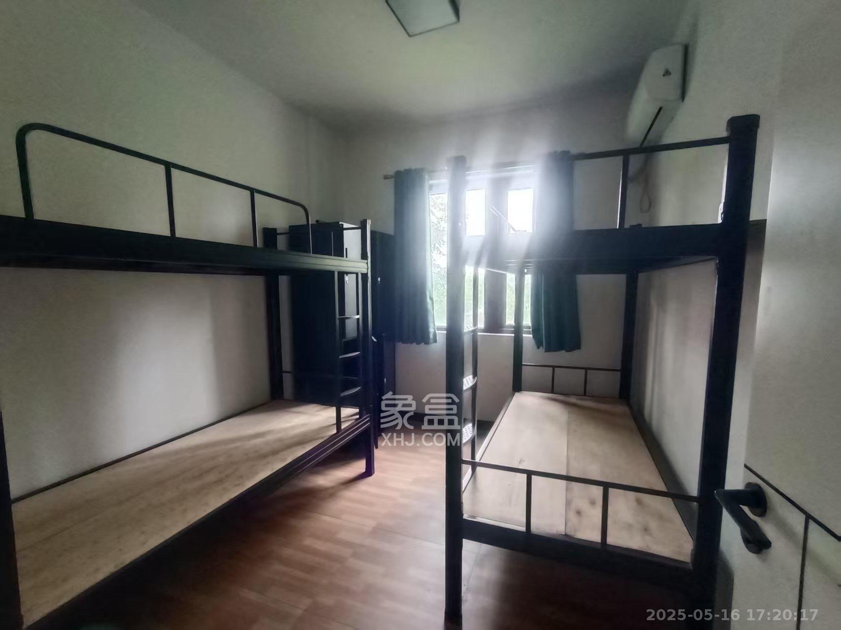 艺源颂雅小区(719街区) 5室0厅0卫 4000.0元/月 艺源颂雅小区(719街区) 5室0厅0卫 4000.0元/月室内图