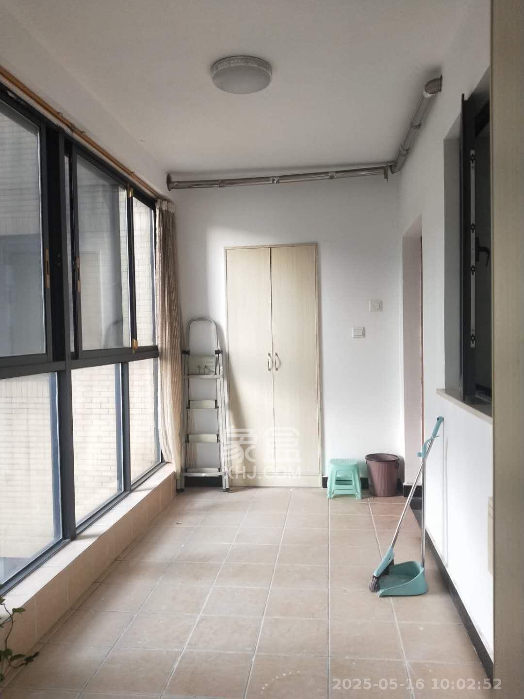 九峰远见  2室2厅1卫   2200.00元/月室内图