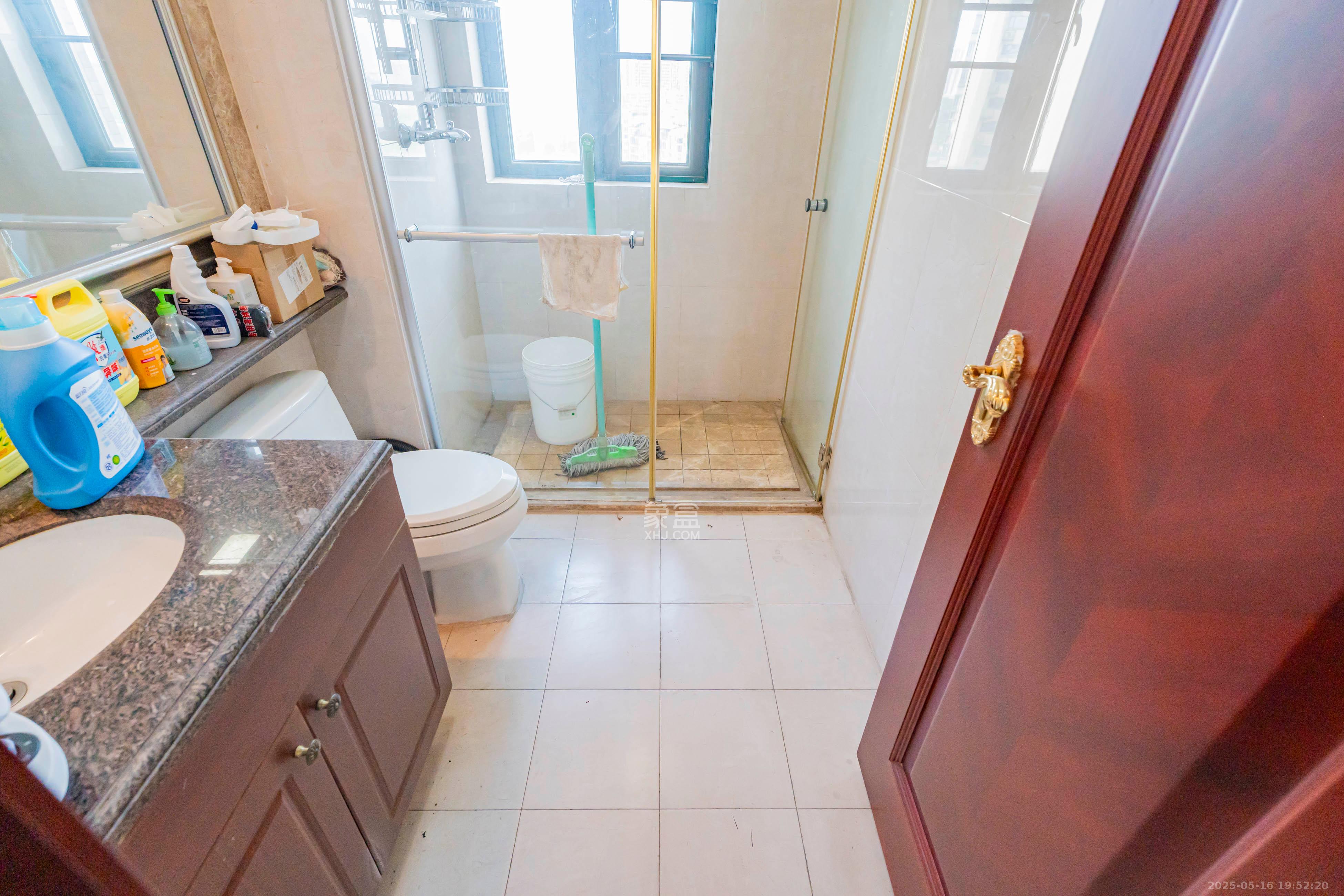 恒大雅苑 3室2厅2卫 95.0万 恒大雅苑 3室2厅2卫 95.0万卫生间