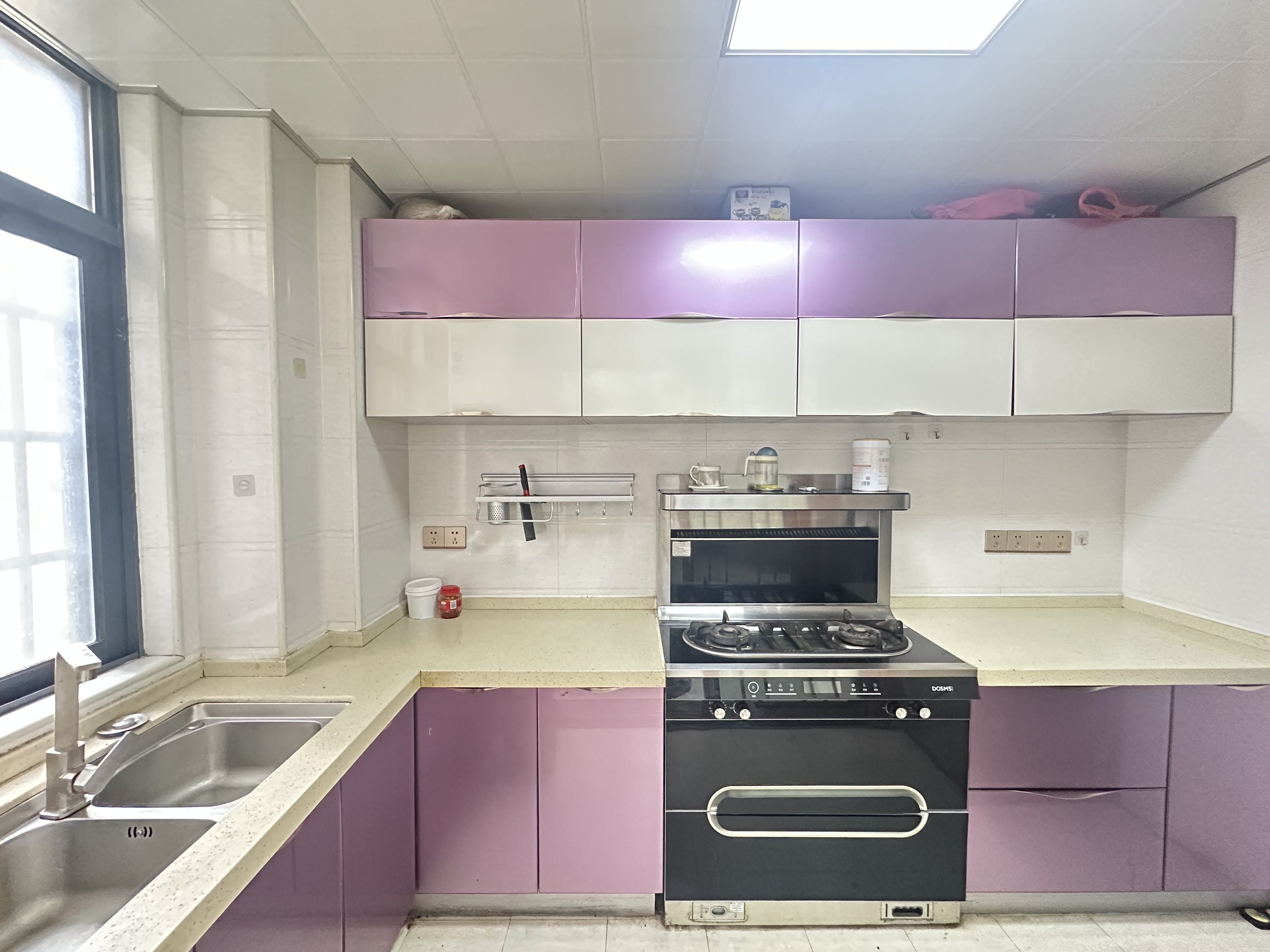 丽景天下一期 4室2厅2卫 2200.0元/月 丽景天下一期 4室2厅2卫 2200.0元/月室内图