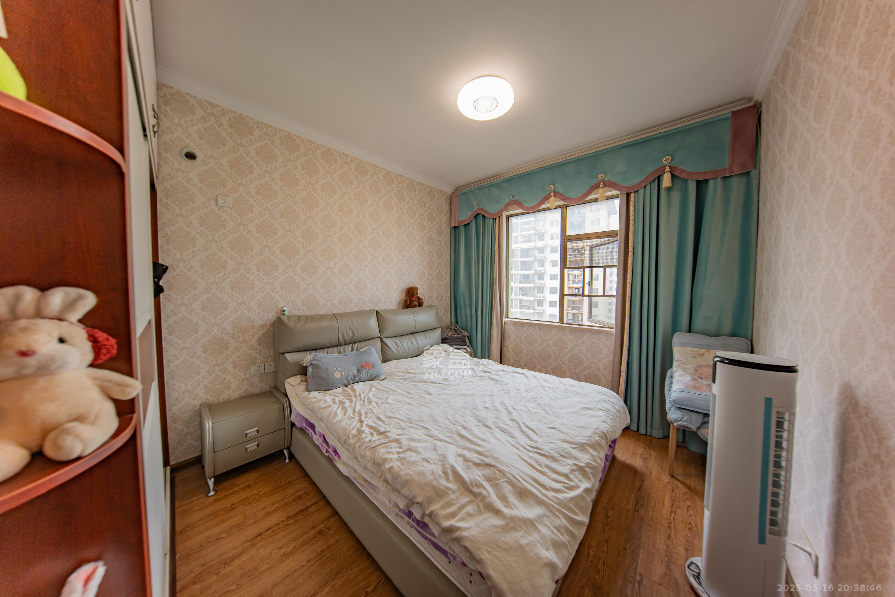 江山帝景哈佛 3室2厅2卫 110.0万 江山帝景哈佛 3室2厅2卫 110.0万卧室