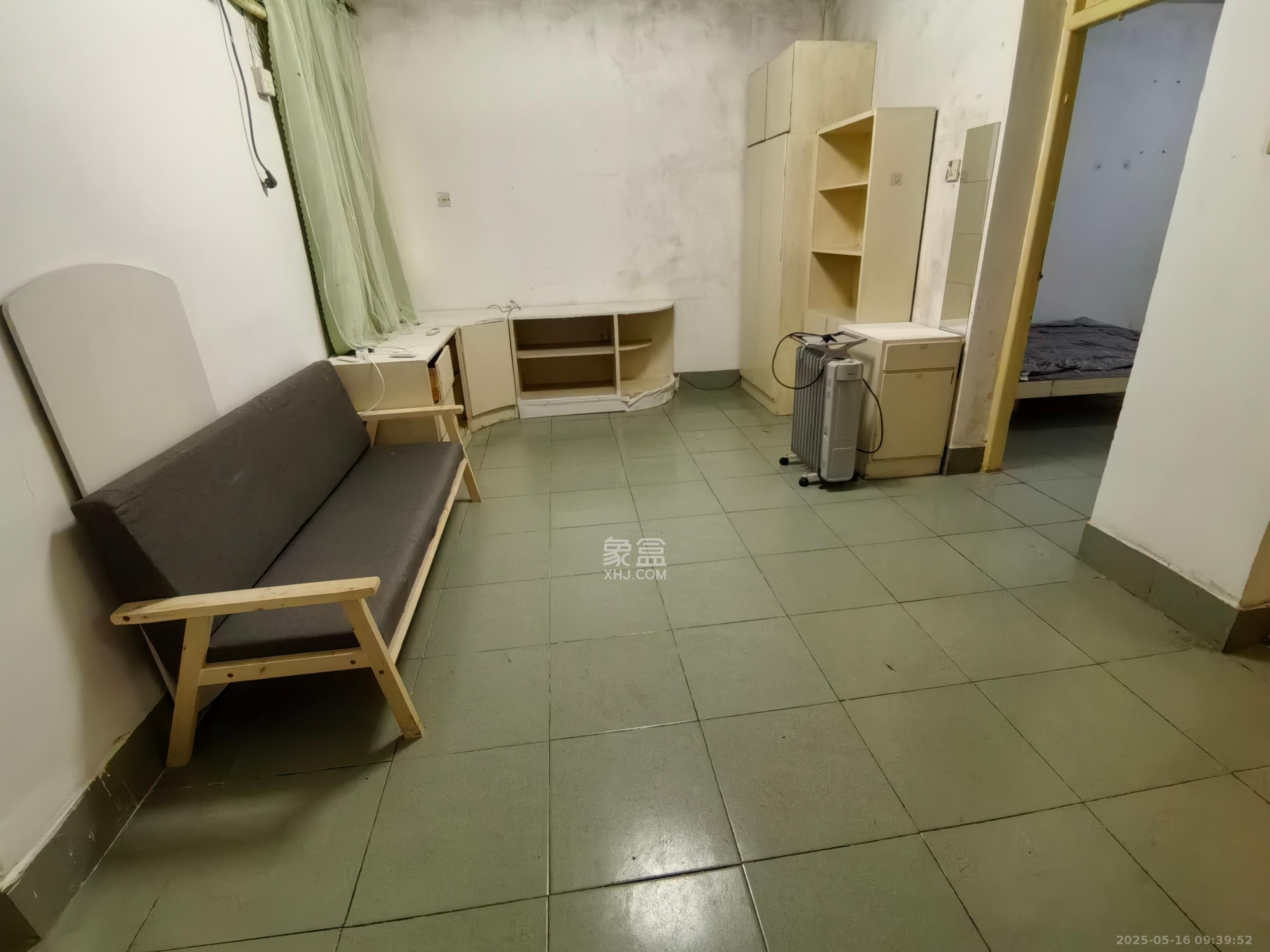 白沙啤酒公寓  2室2厅1卫    1400.0元/月 白沙啤酒公寓  2室2厅1卫    1400.0元/月室内图