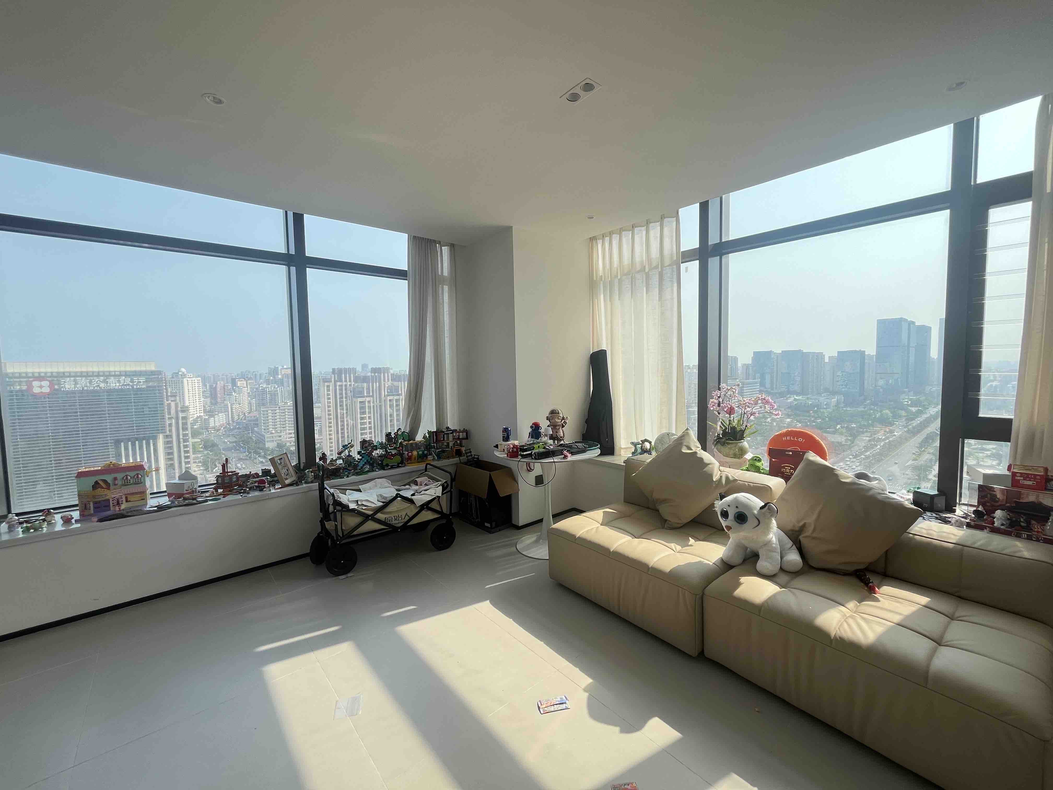 海航豪庭南苑  2室2厅2卫    155.0万 海航豪庭南苑  2室2厅2卫    155.0万客厅