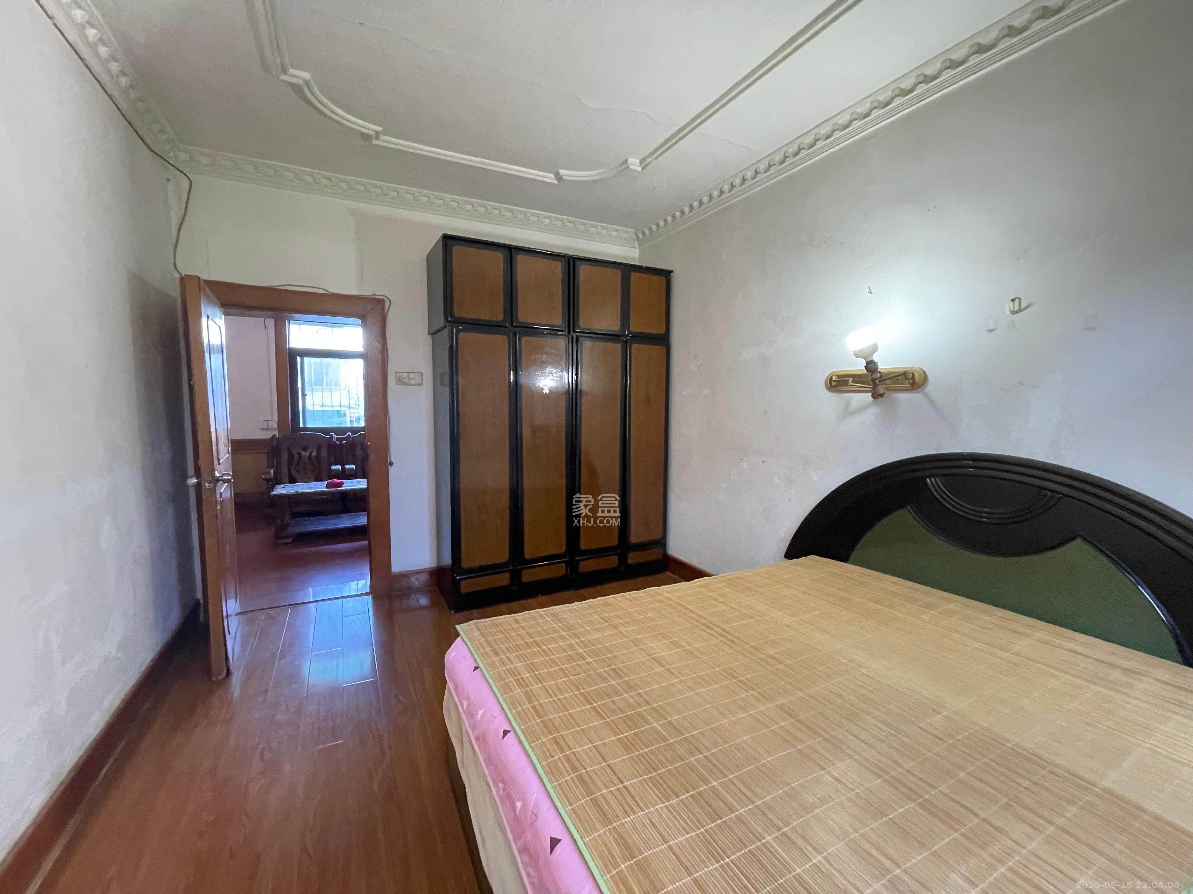 茶园坡社区(原王家冲社区)  2室2厅1卫    1400.0元/月 茶园坡社区(原王家冲社区)  2室2厅1卫    1400.0元/月室内图