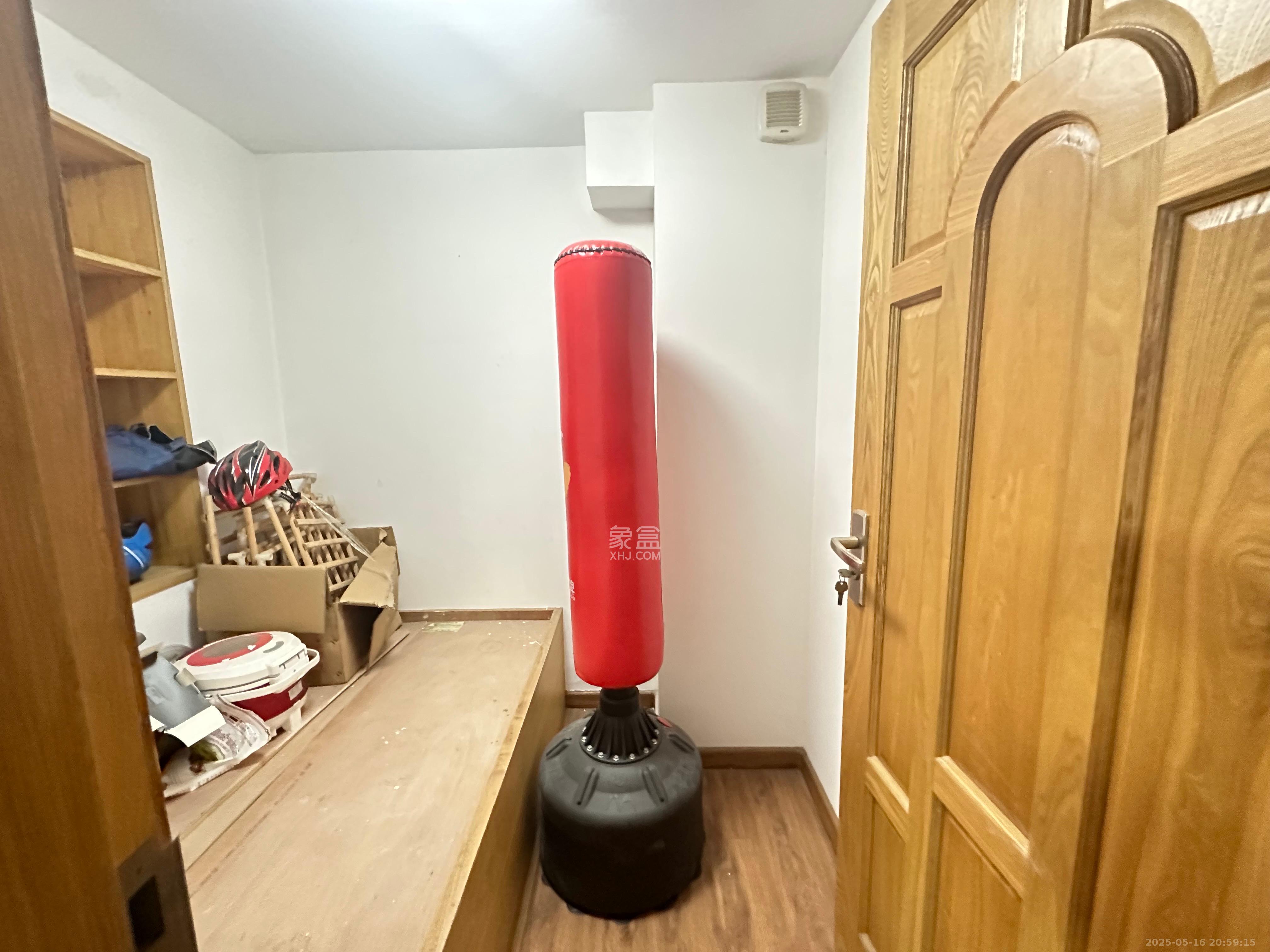 鄱阳小区  2室2厅2卫   1500.00元/月室内图