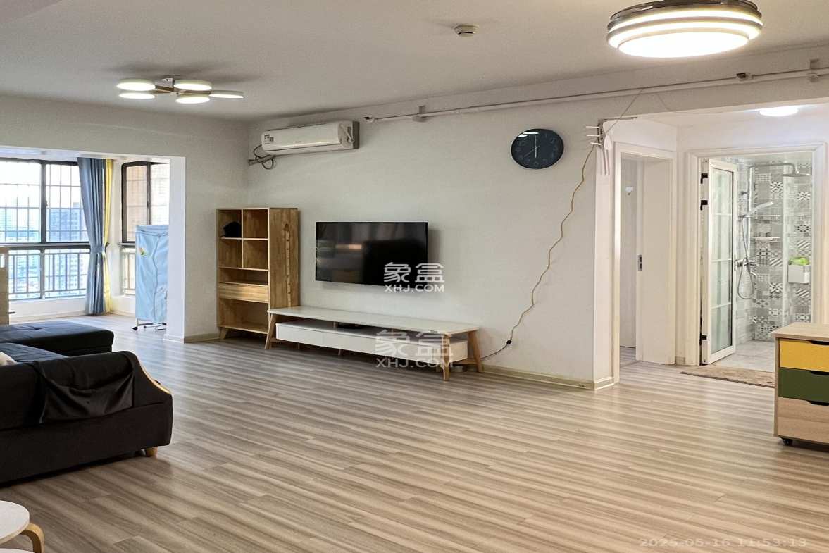 少帅府  2室1厅1卫    3600.0元/月 少帅府  2室1厅1卫    3600.0元/月室内图