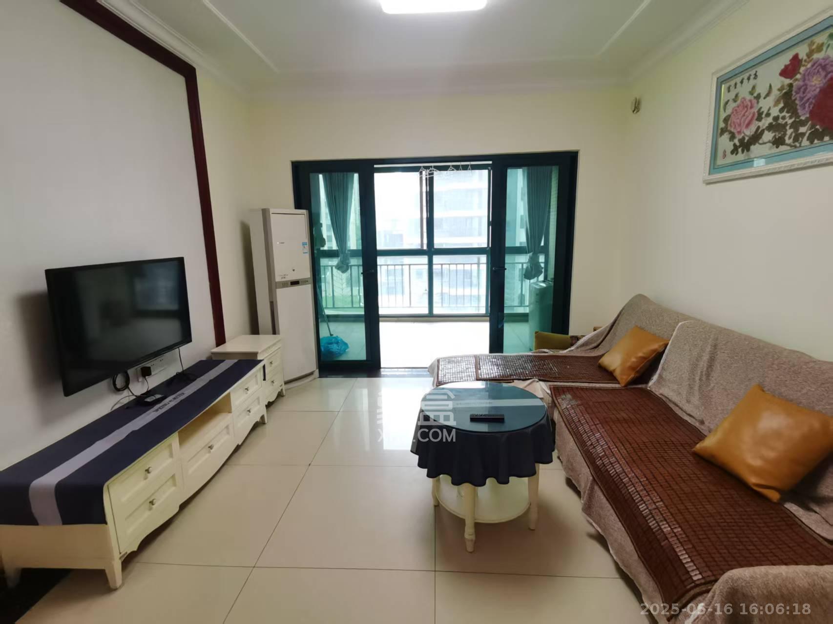 恒大华府  2室2厅1卫    2400.0元/月 恒大华府  2室2厅1卫    2400.0元/月室内图