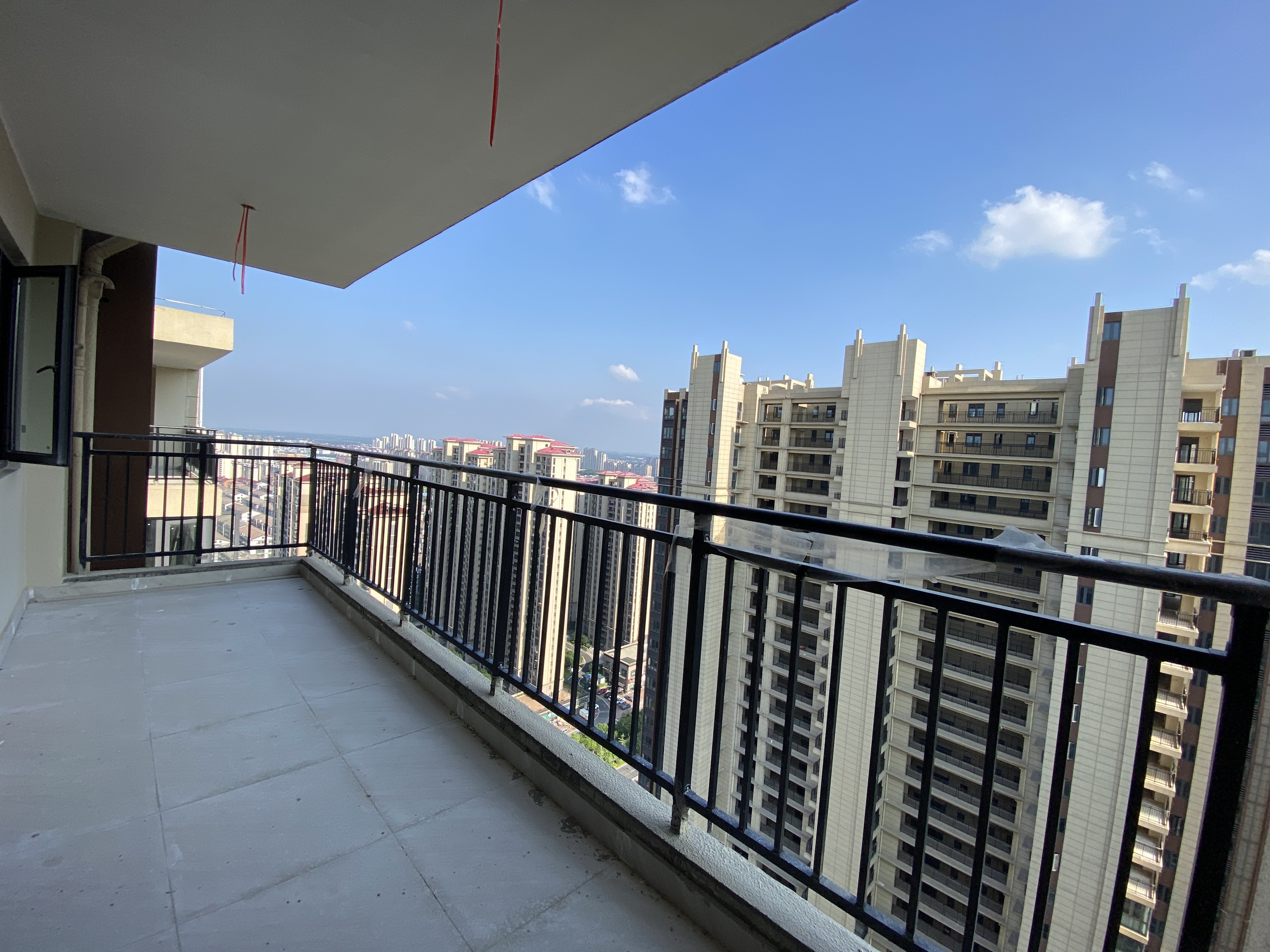 碧桂园梓山府 3室2厅2卫 65.8万 碧桂园梓山府 3室2厅2卫 65.8万室内图