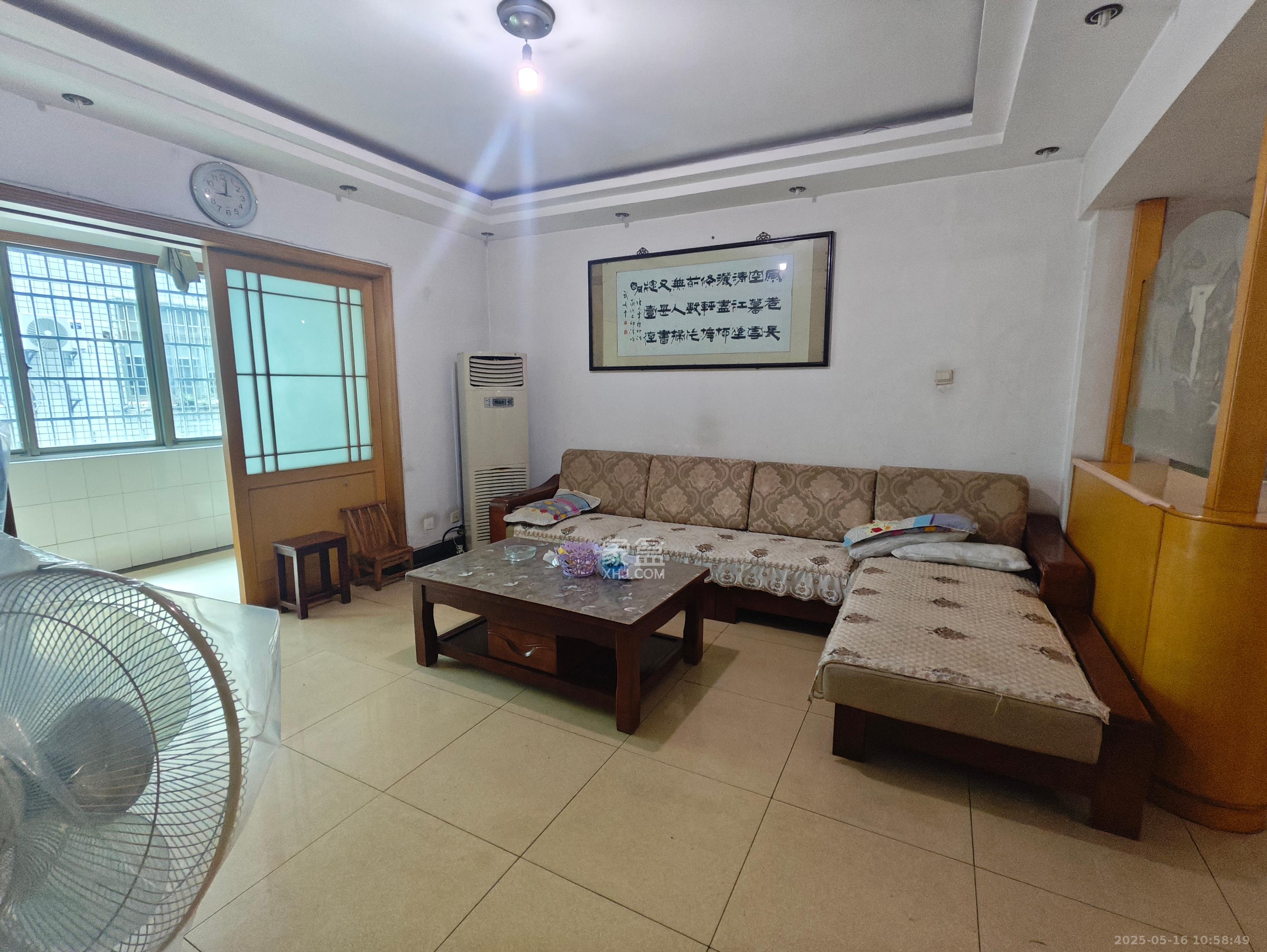 建材储运公司宿舍  3室2厅2卫    2000.0元/月 建材储运公司宿舍  3室2厅2卫    2000.0元/月