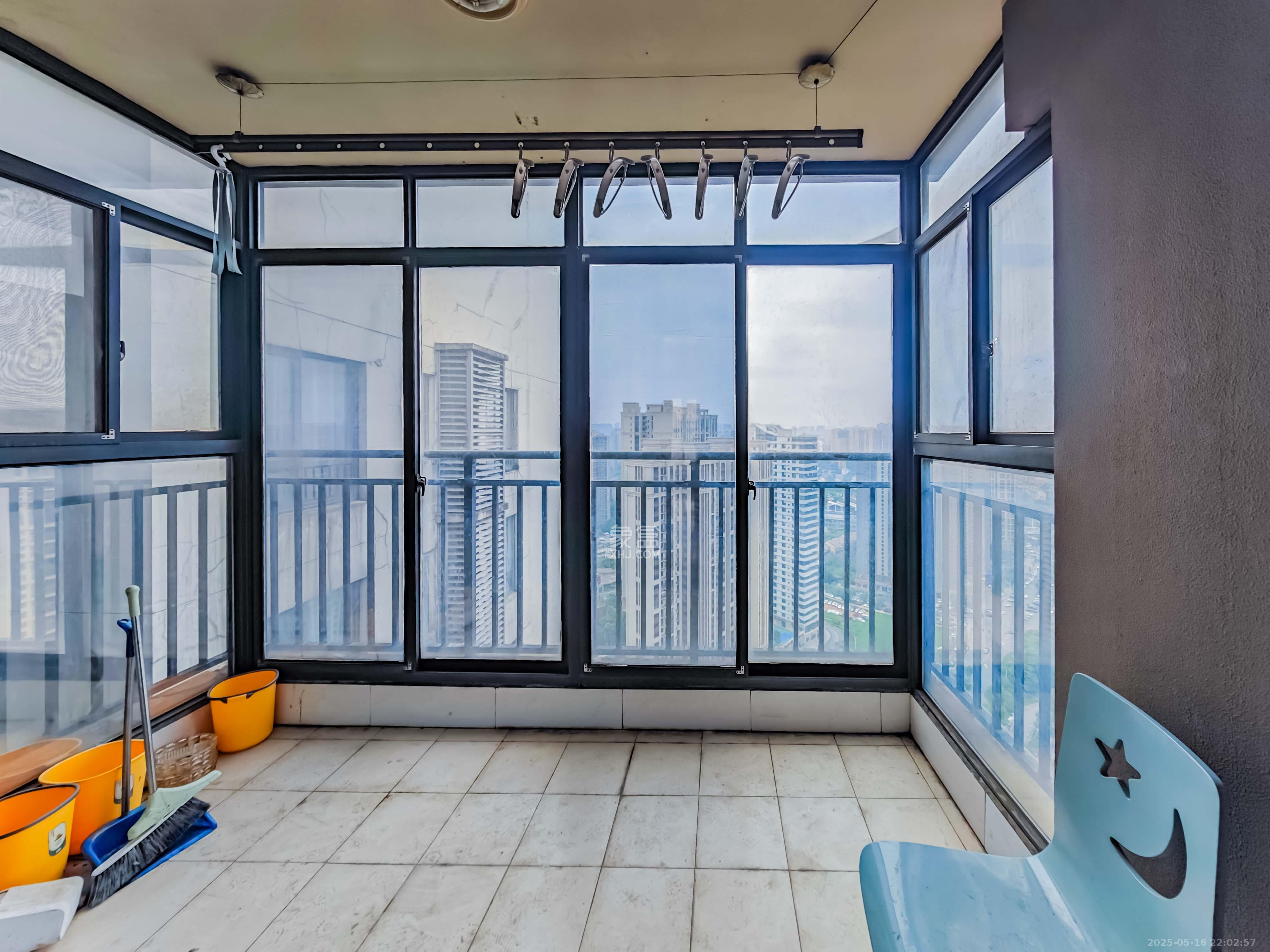 万科金域华府三四期  4室2厅2卫    128.0万 万科金域华府三四期  4室2厅2卫    128.0万阳台