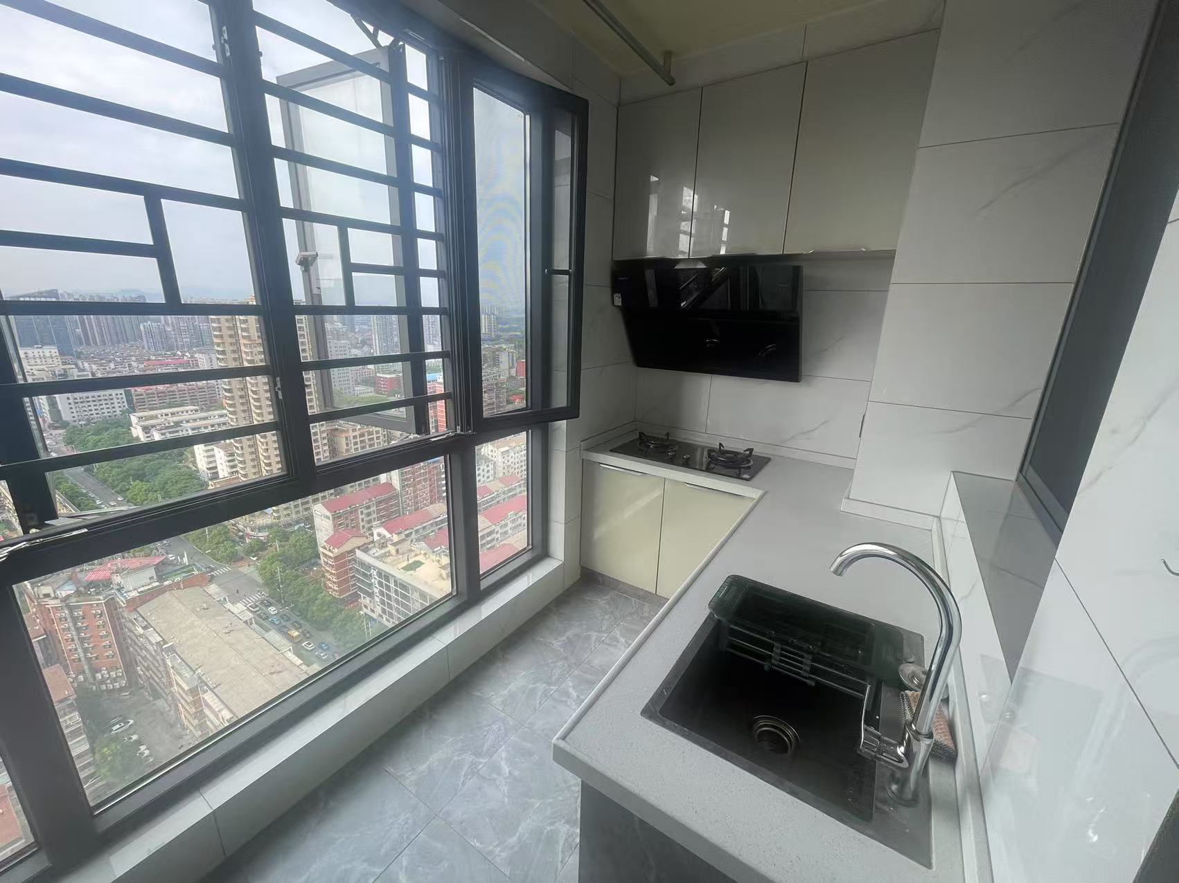 大同芙蓉二期(芙蓉广场)  1室1厅1卫   1100.00元/月室内图