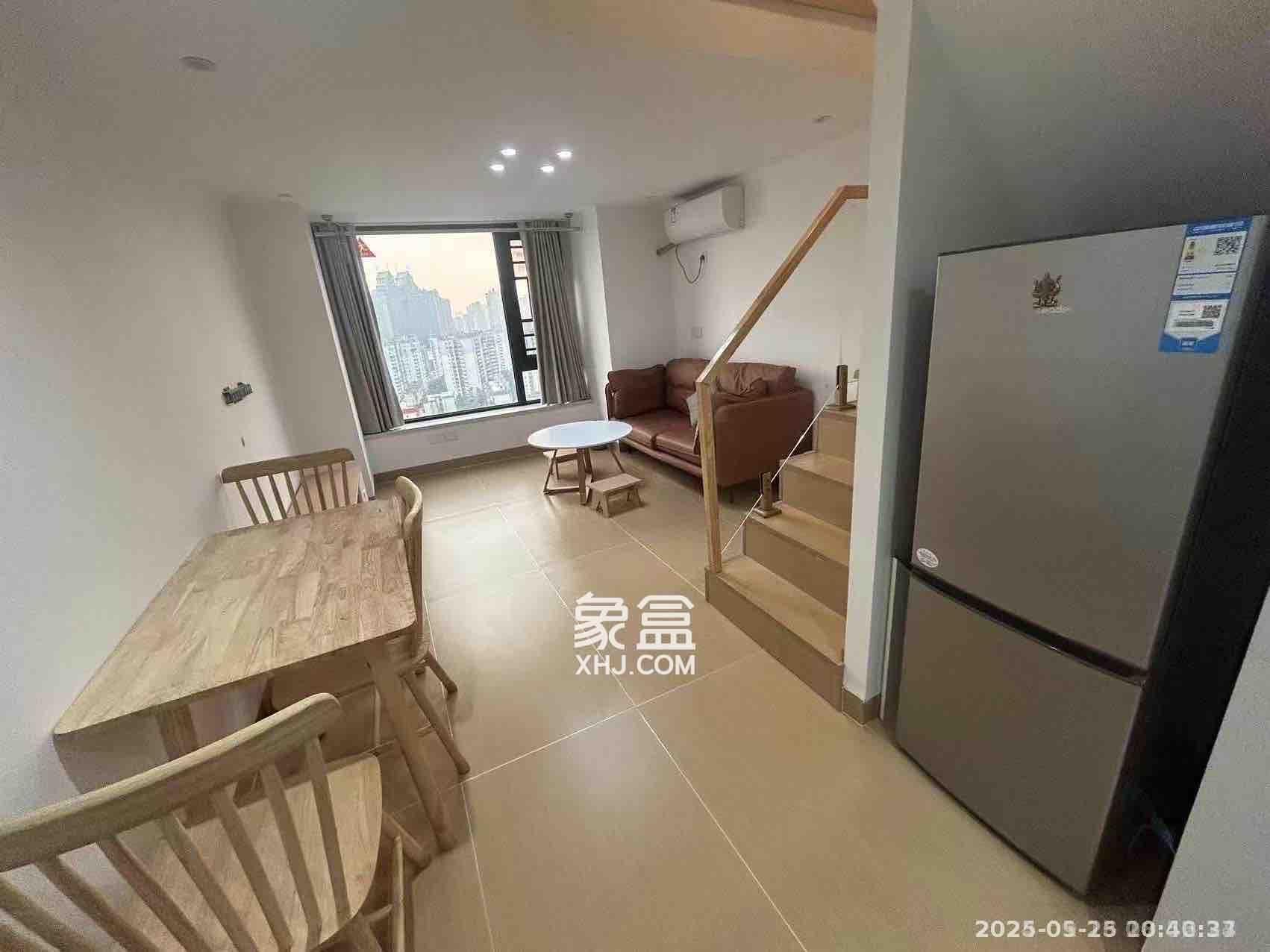 越秀悦湖台  2室1厅1卫    2700.0元/月 越秀悦湖台  2室1厅1卫    2700.0元/月室内图