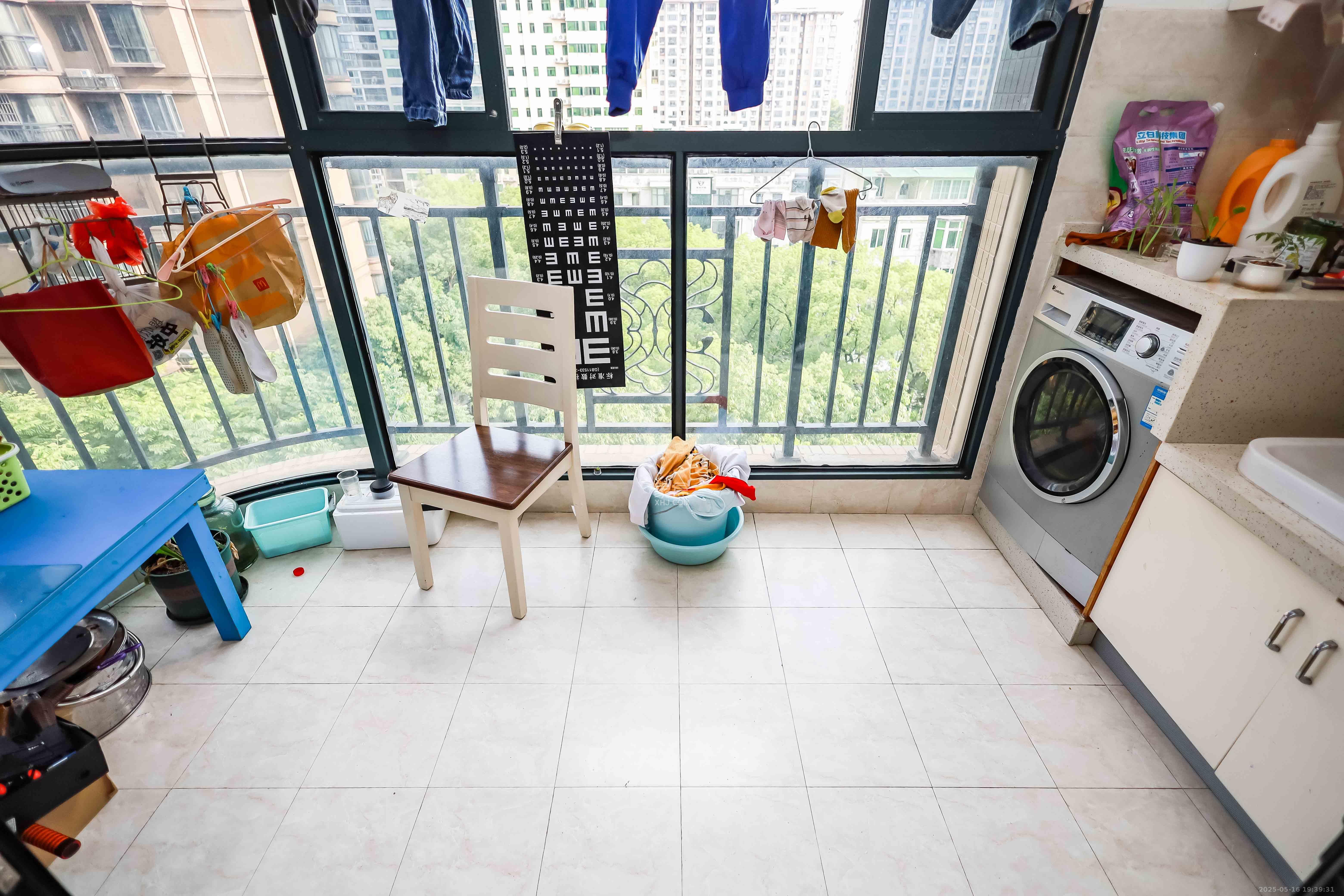 永祺西京  3室2厅2卫    110.0万 永祺西京  3室2厅2卫    110.0万阳台