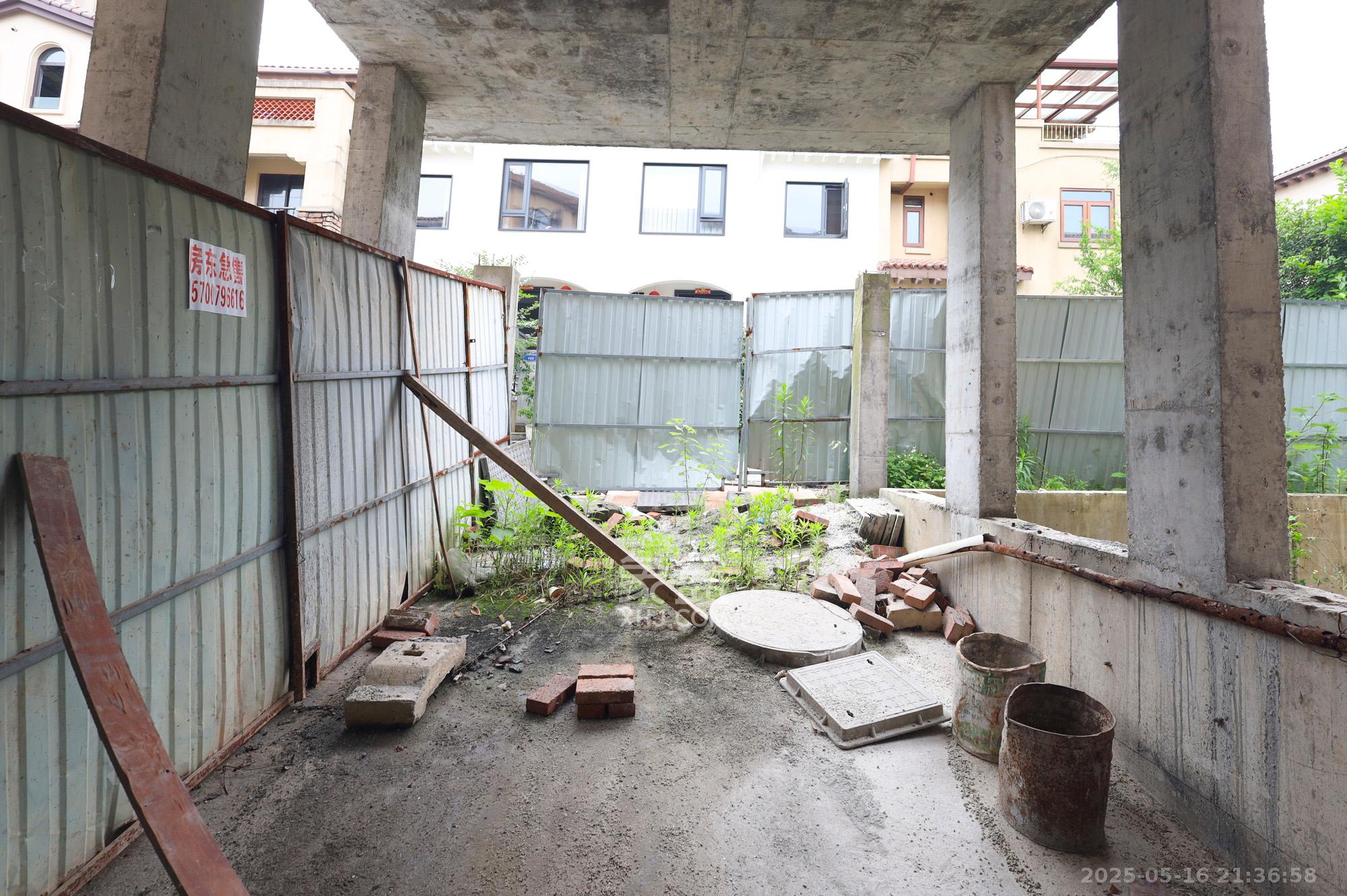 水映加州  5室2厅4卫   580.00万其他