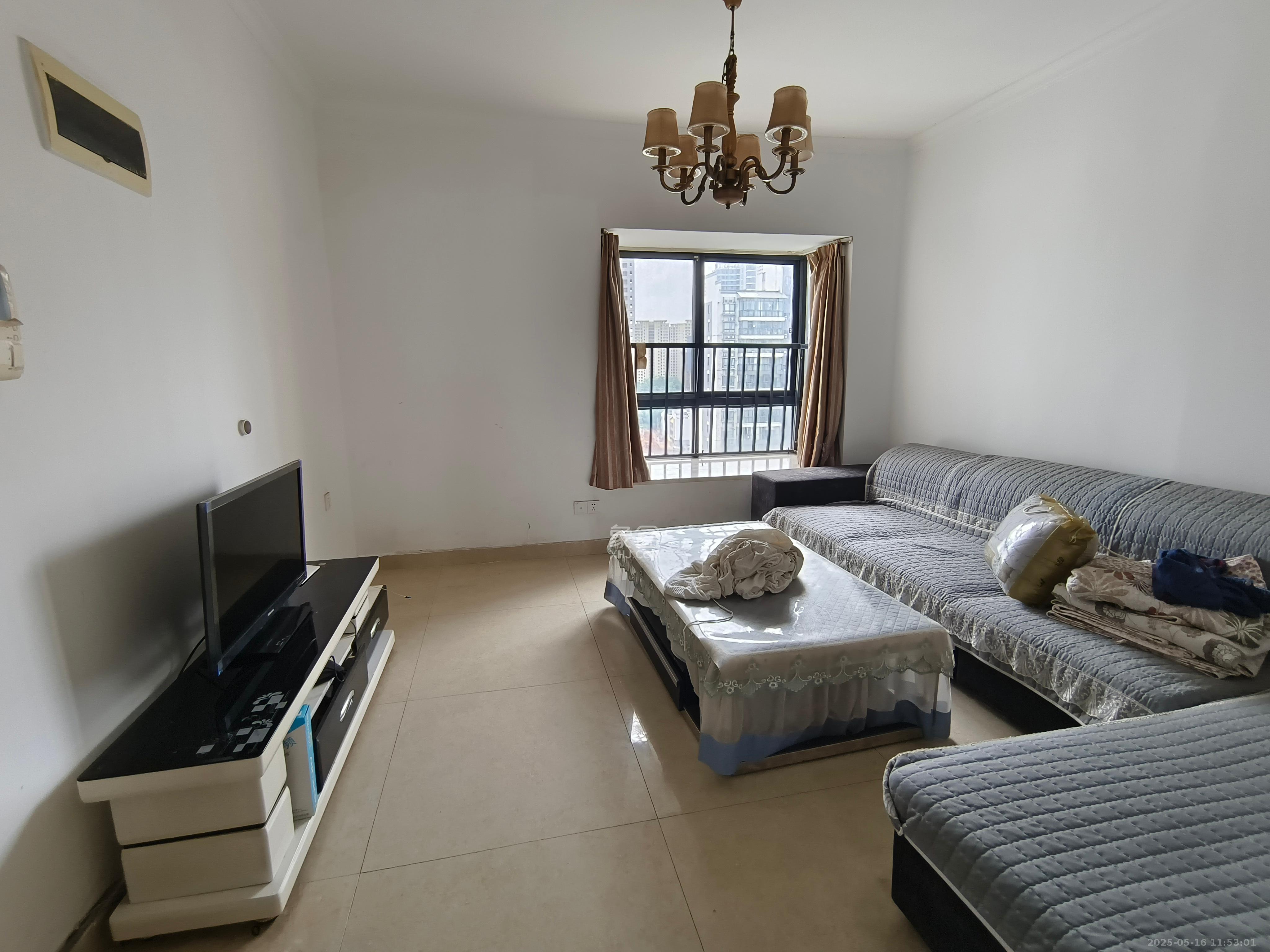 钱隆学府一、二期 2室1厅1卫 2100.0元/月 钱隆学府一、二期 2室1厅1卫 2100.0元/月室内图