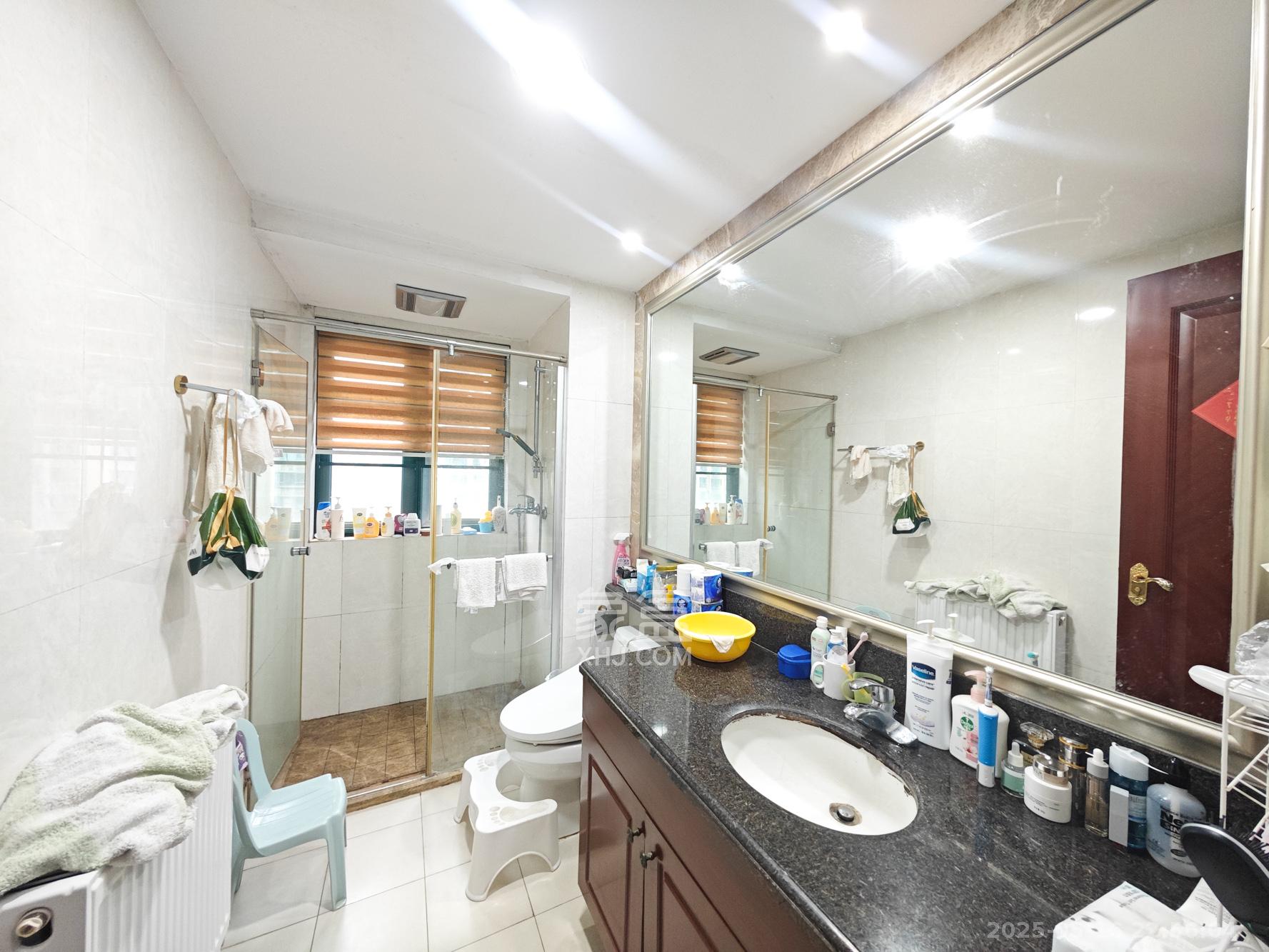 恒大城 3室2厅3卫 105.8万 恒大城 3室2厅3卫 105.8万其他