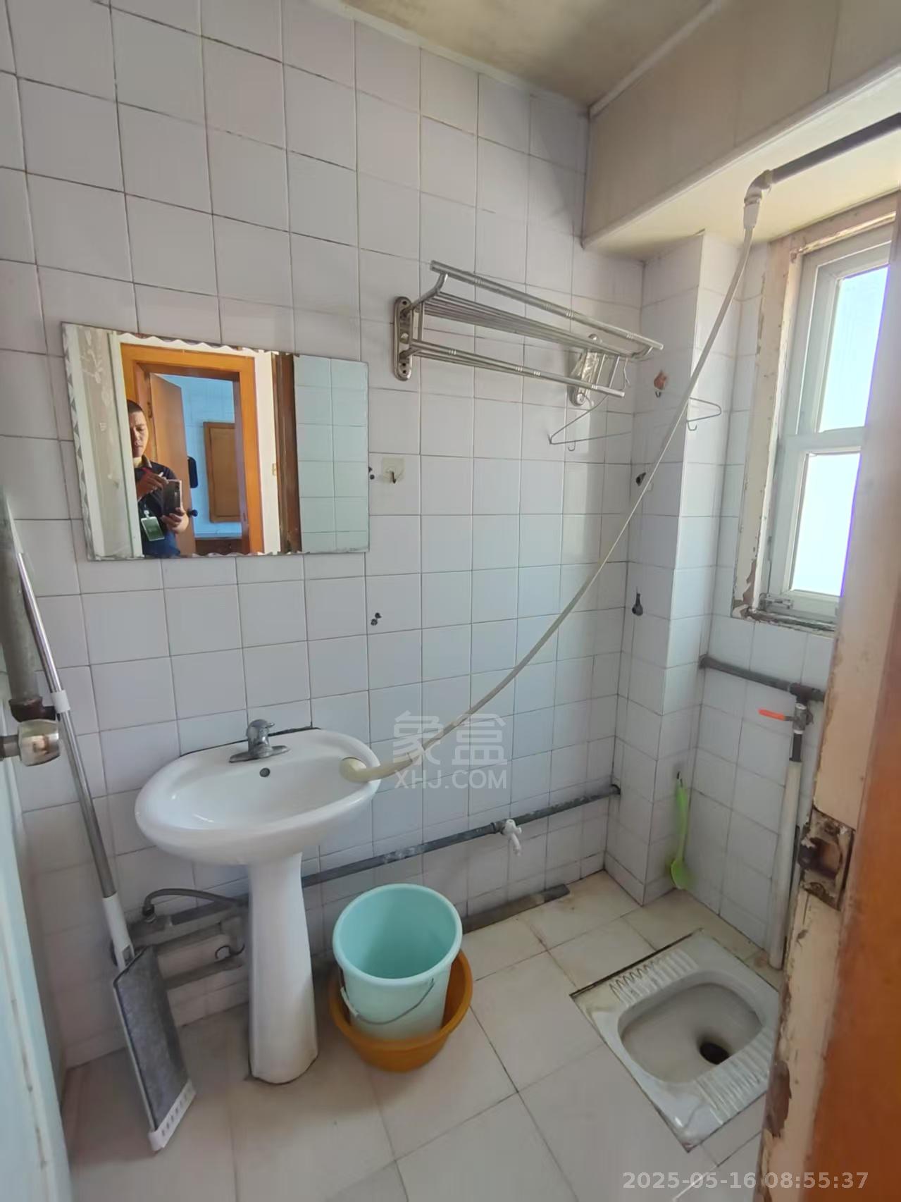 人民中路 2室1厅1卫 500.0元/月 人民中路 2室1厅1卫 500.0元/月室内图