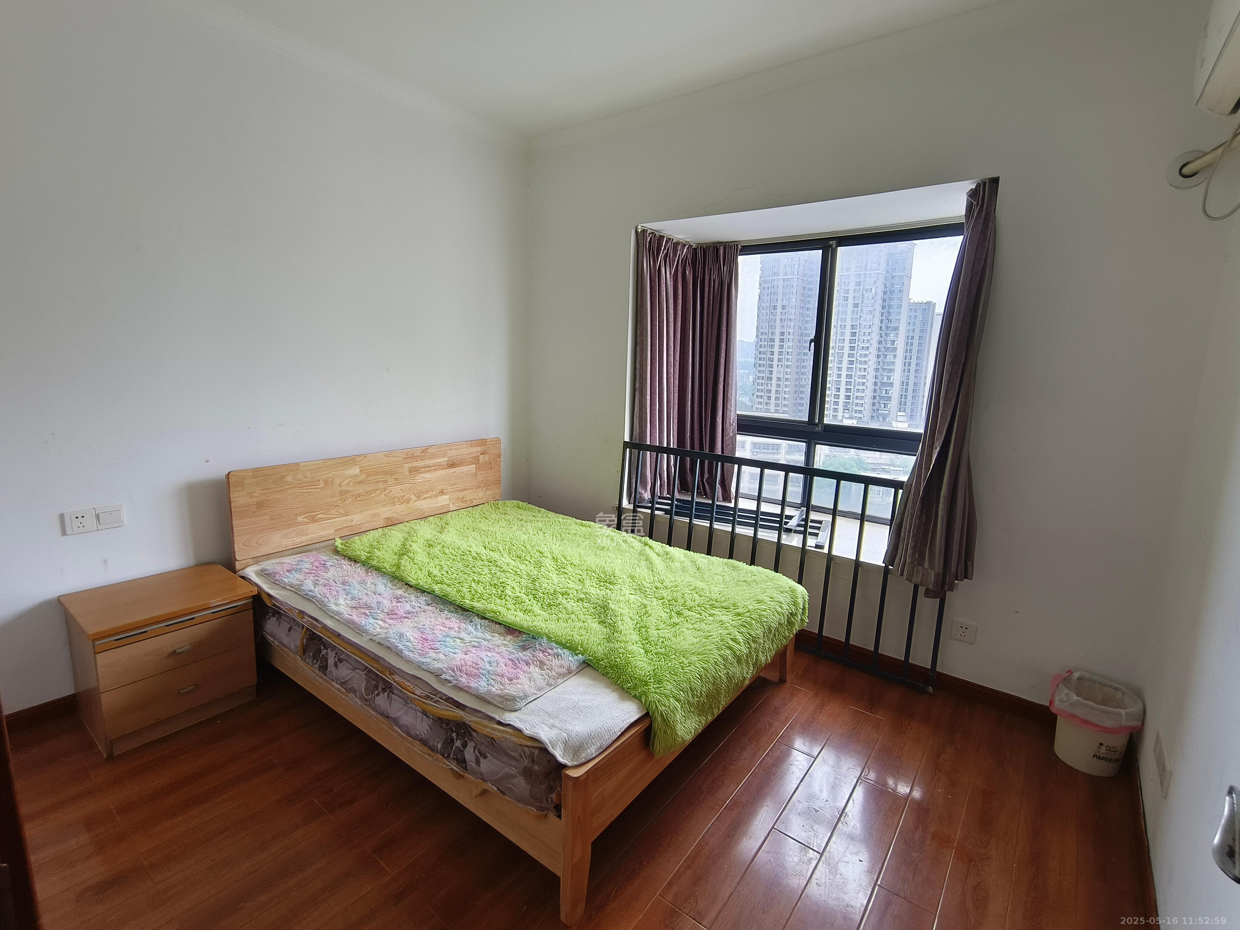 钱隆学府一、二期 2室1厅1卫 2100.0元/月 钱隆学府一、二期 2室1厅1卫 2100.0元/月室内图