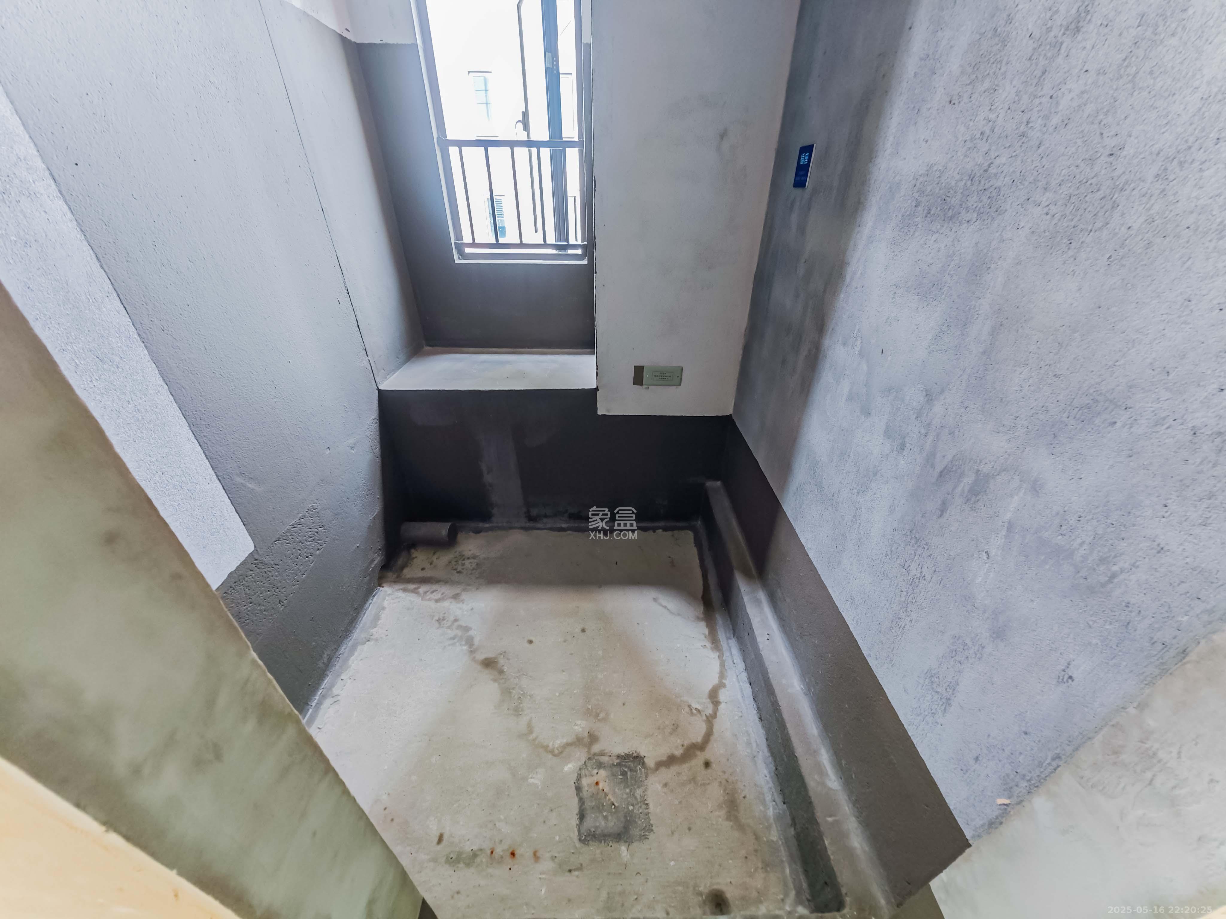 建发玖洲观澜  4室2厅2卫   200.00万其他