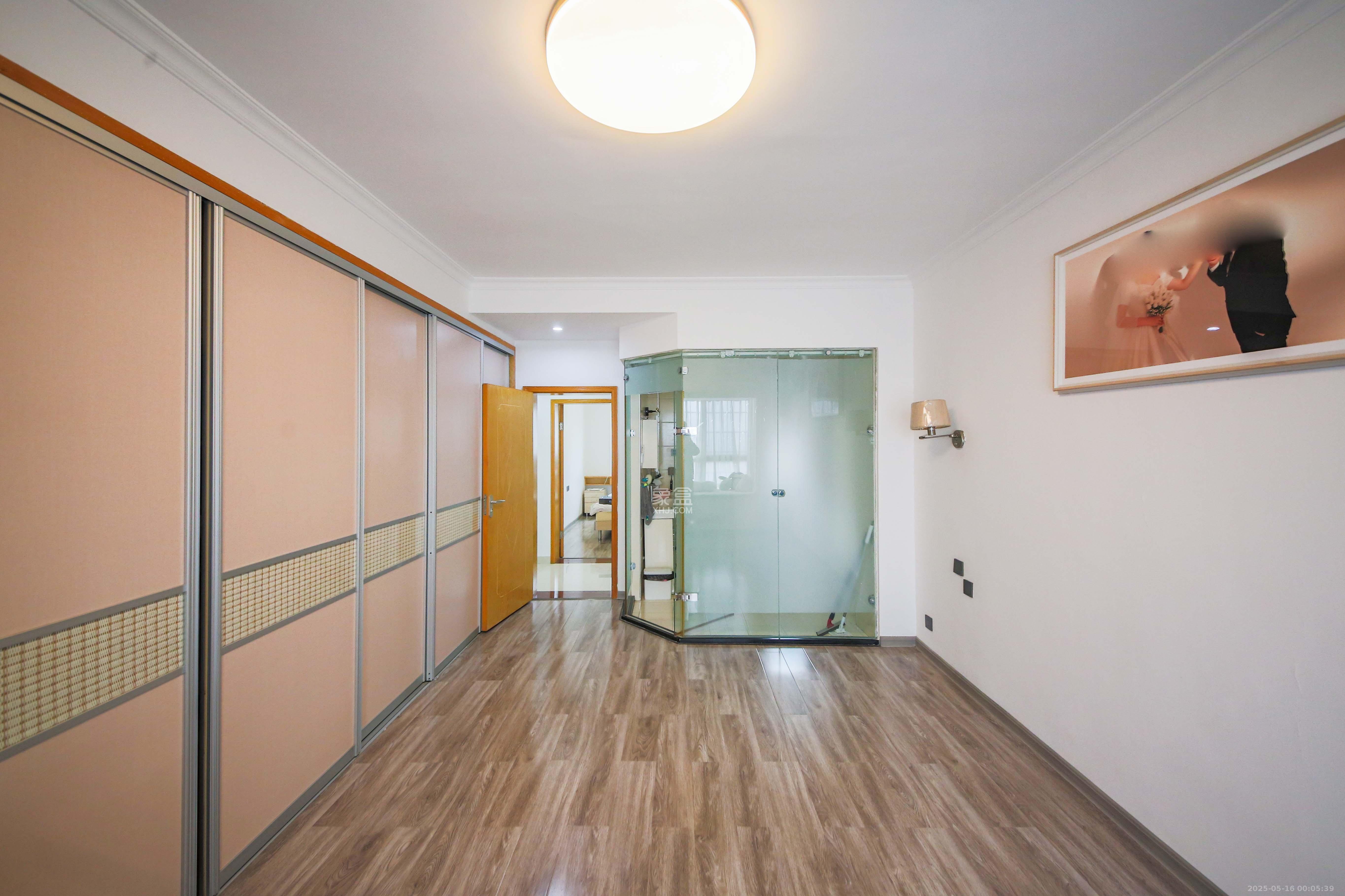 升远君尚嘉筑  3室2厅2卫    112.0万 升远君尚嘉筑  3室2厅2卫    112.0万卧室