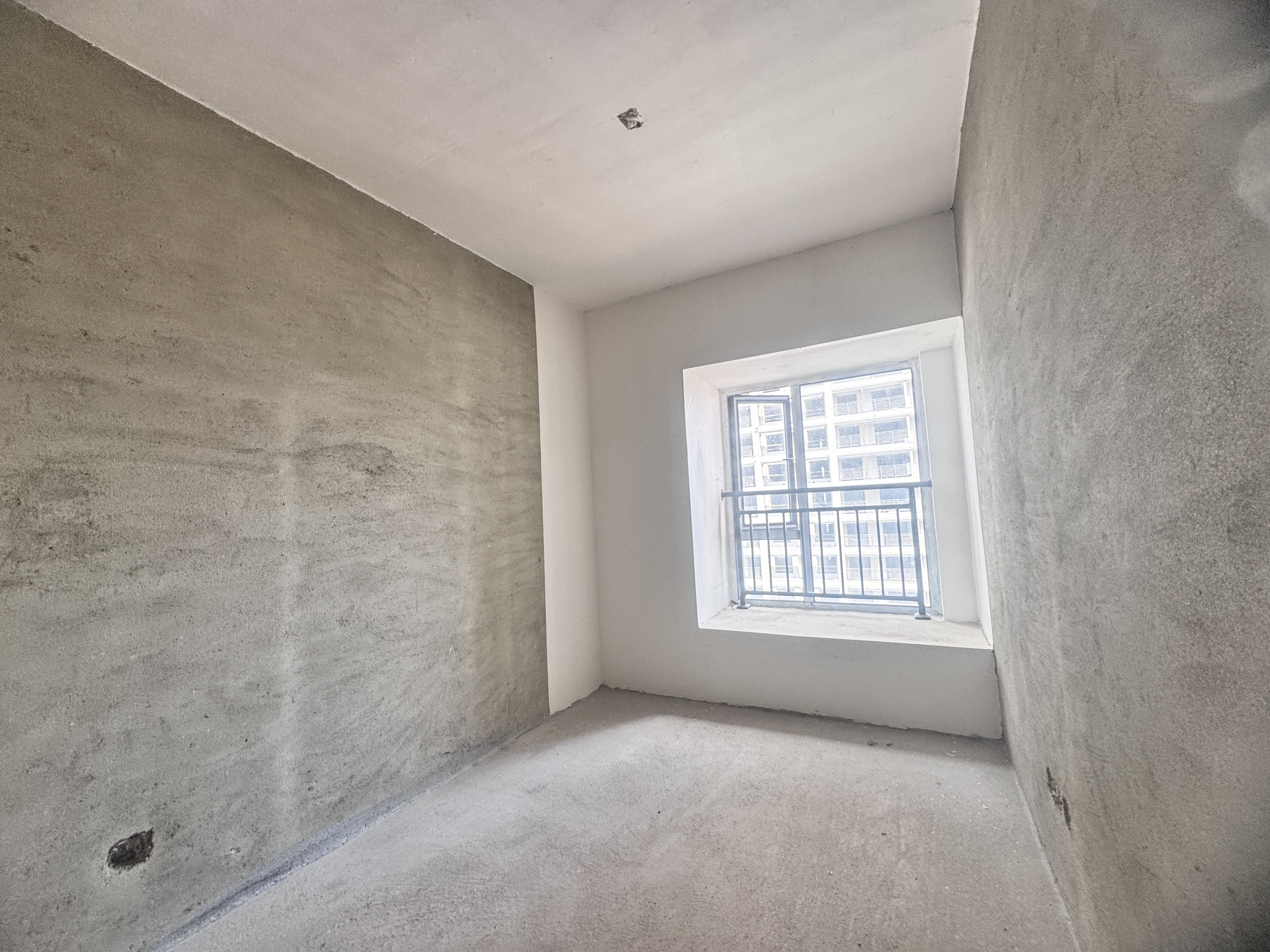 中铁银城江月 5室2厅3卫 105.0万 中铁银城江月 5室2厅3卫 105.0万室内图