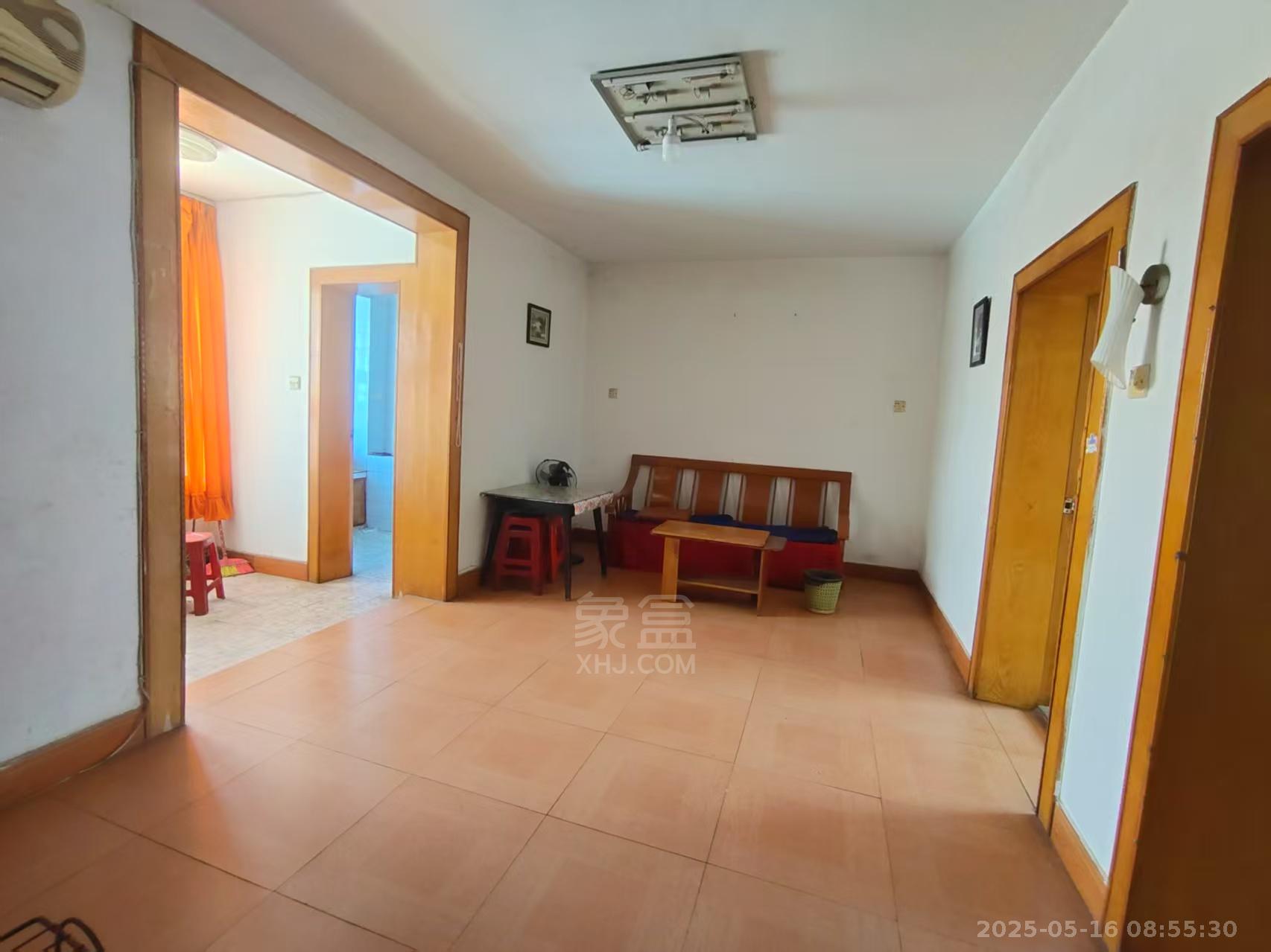 人民中路 2室1厅1卫 500.0元/月 人民中路 2室1厅1卫 500.0元/月室内图