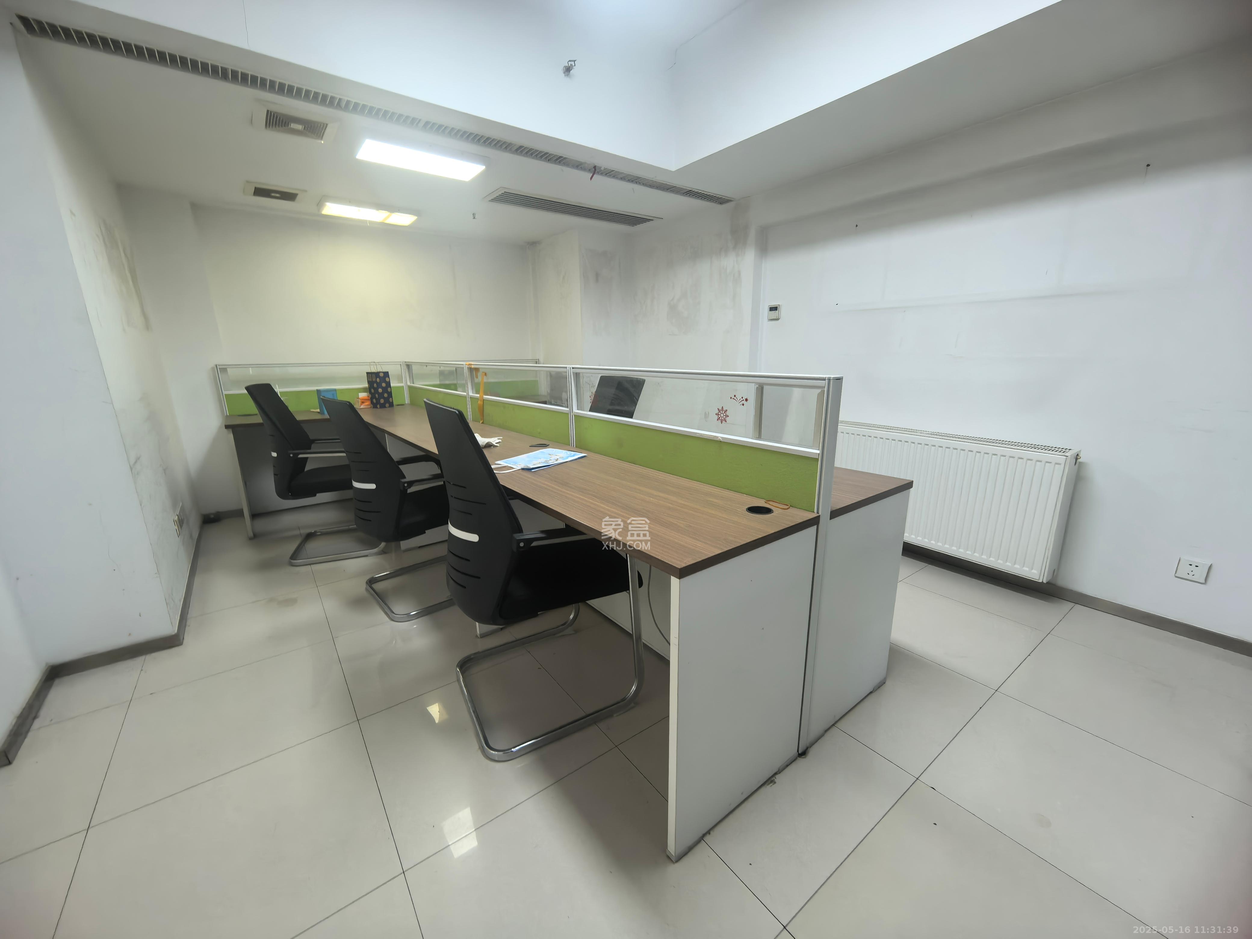 保利国际广场 1室1厅1卫 6000.0元/月 保利国际广场 1室1厅1卫 6000.0元/月室内图