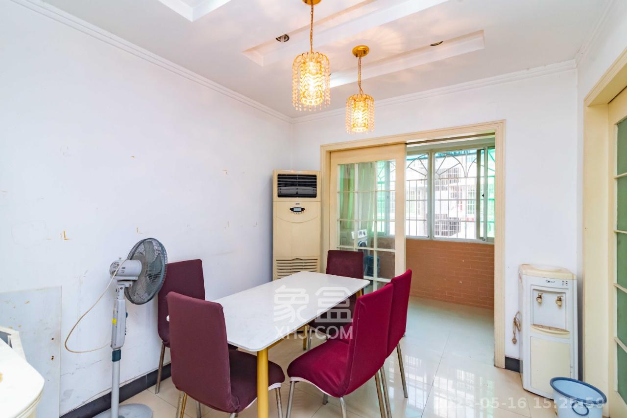 德邦新村 2室2厅2卫 1800.0元/月 德邦新村 2室2厅2卫 1800.0元/月室内图