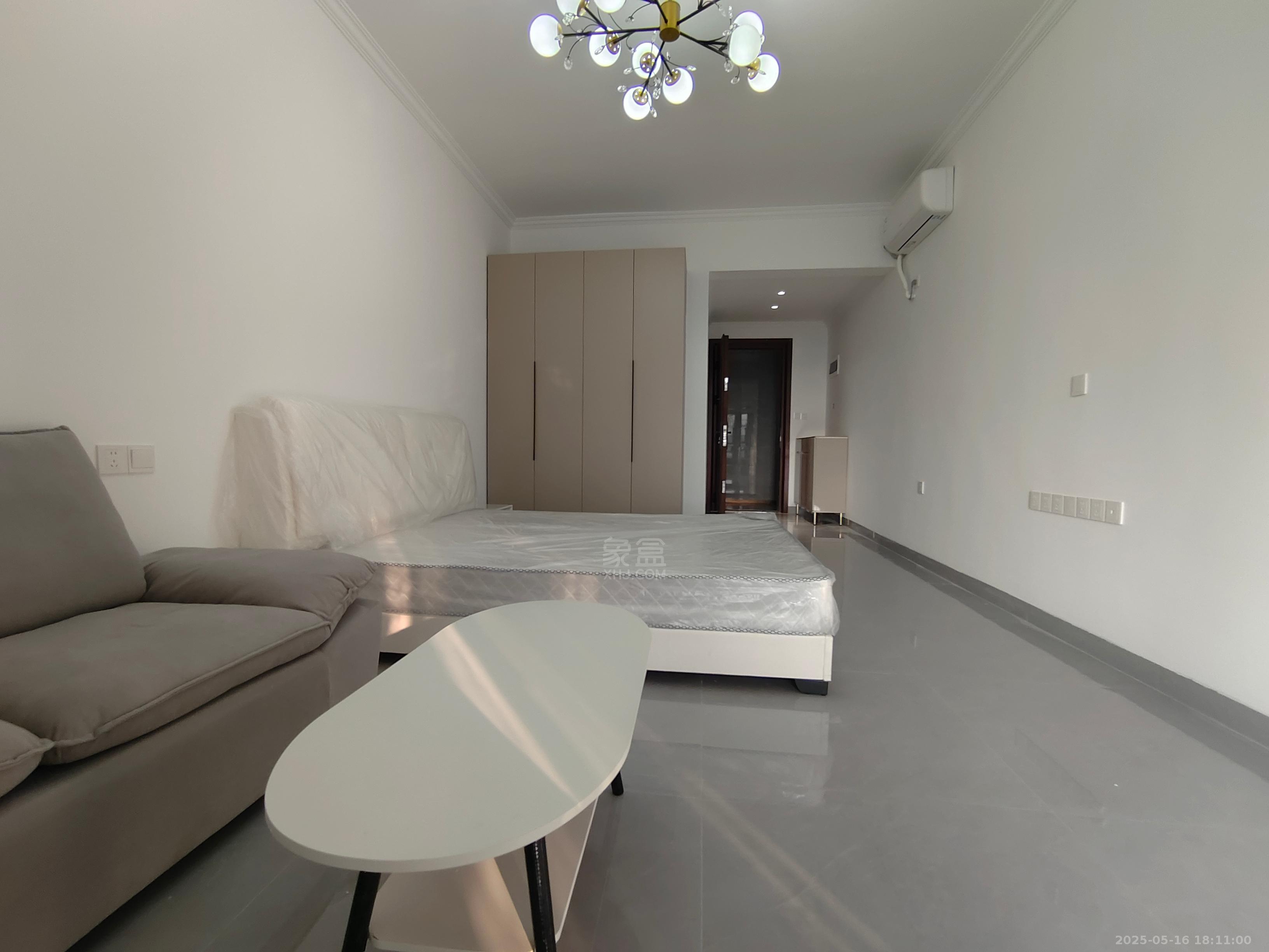 奥园广场 1室1厅1卫 1500.0元/月 奥园广场 1室1厅1卫 1500.0元/月室内图