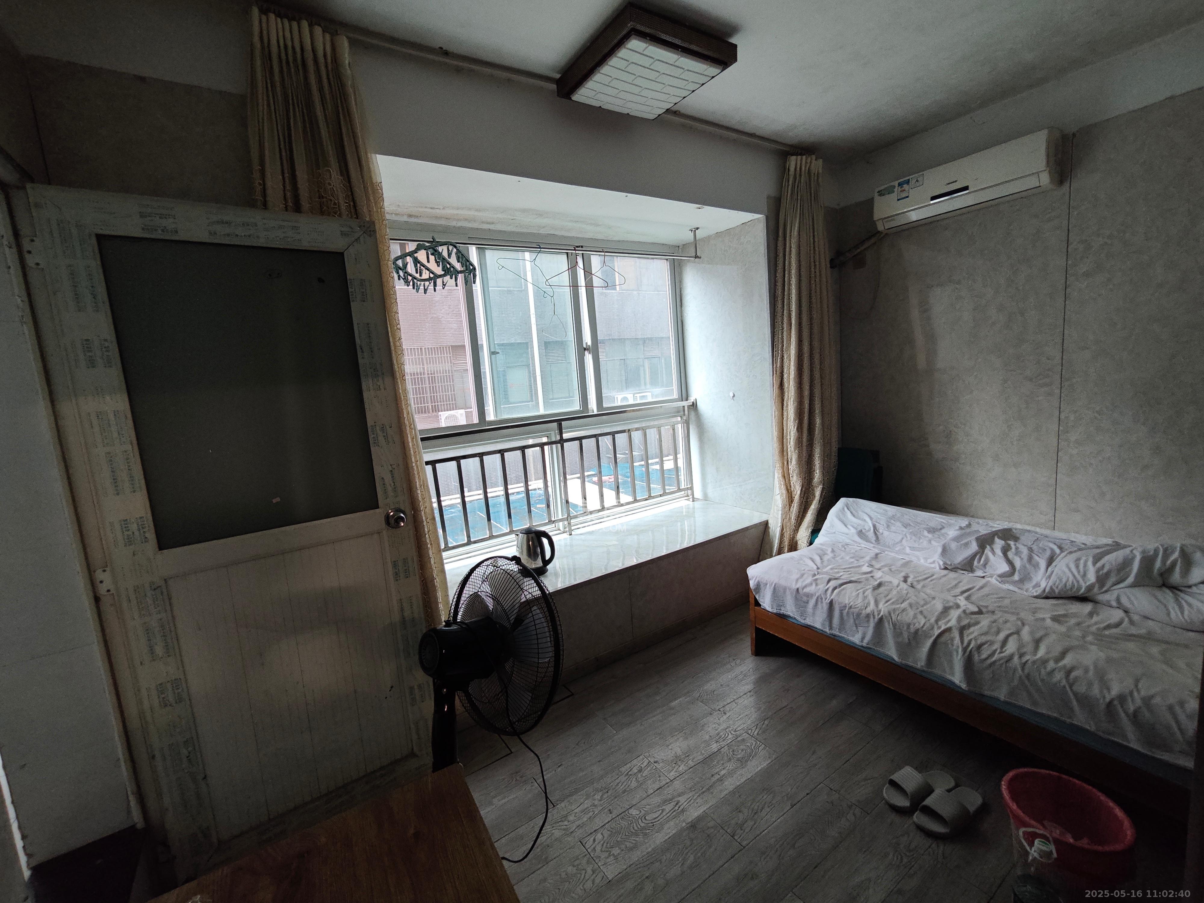 红树湾 1室1厅1卫 700.0元/月 红树湾 1室1厅1卫 700.0元/月室内图