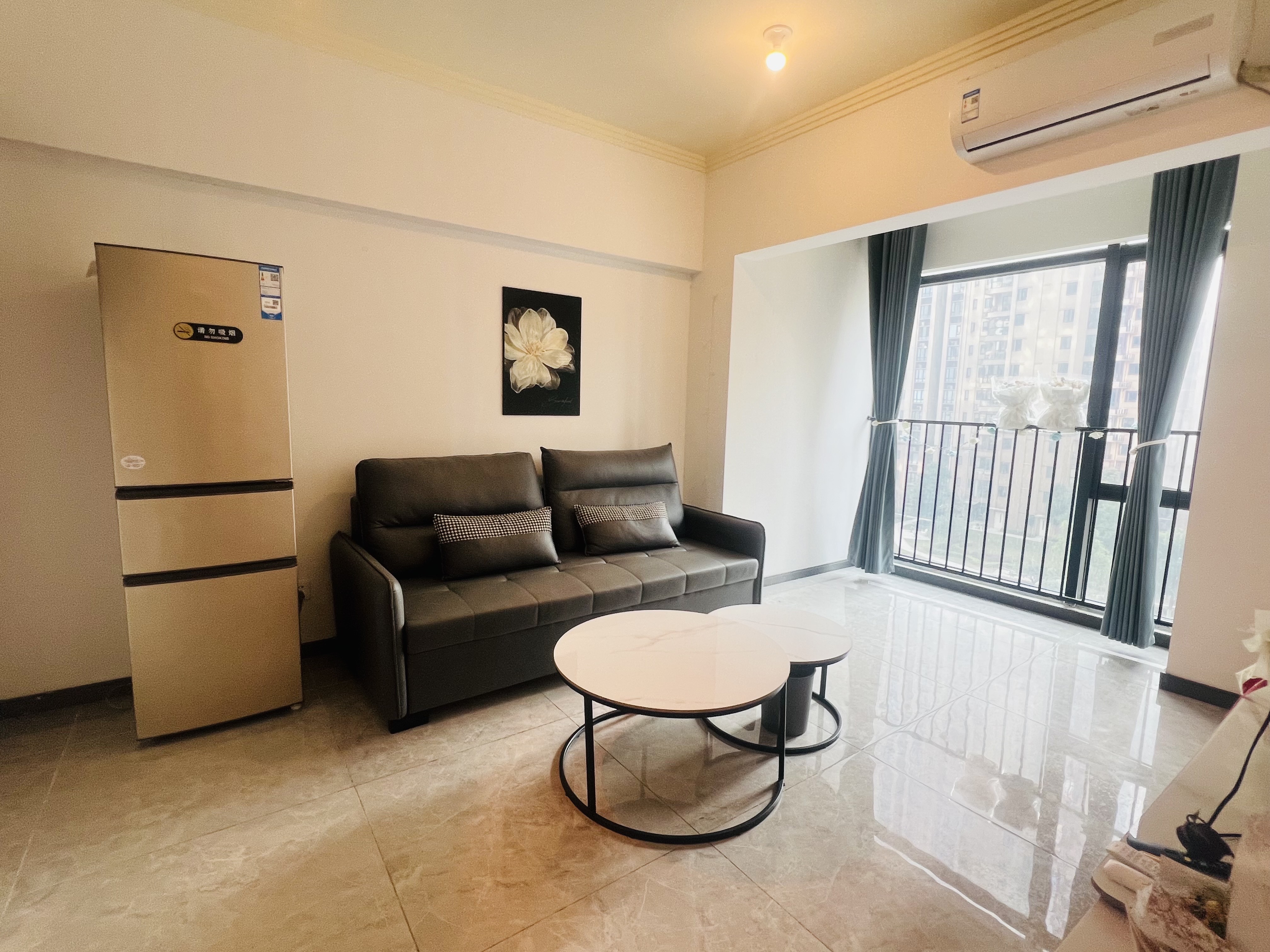 碧桂园壹中心  2室2厅1卫    55.8万 碧桂园壹中心  2室2厅1卫    55.8万室内图