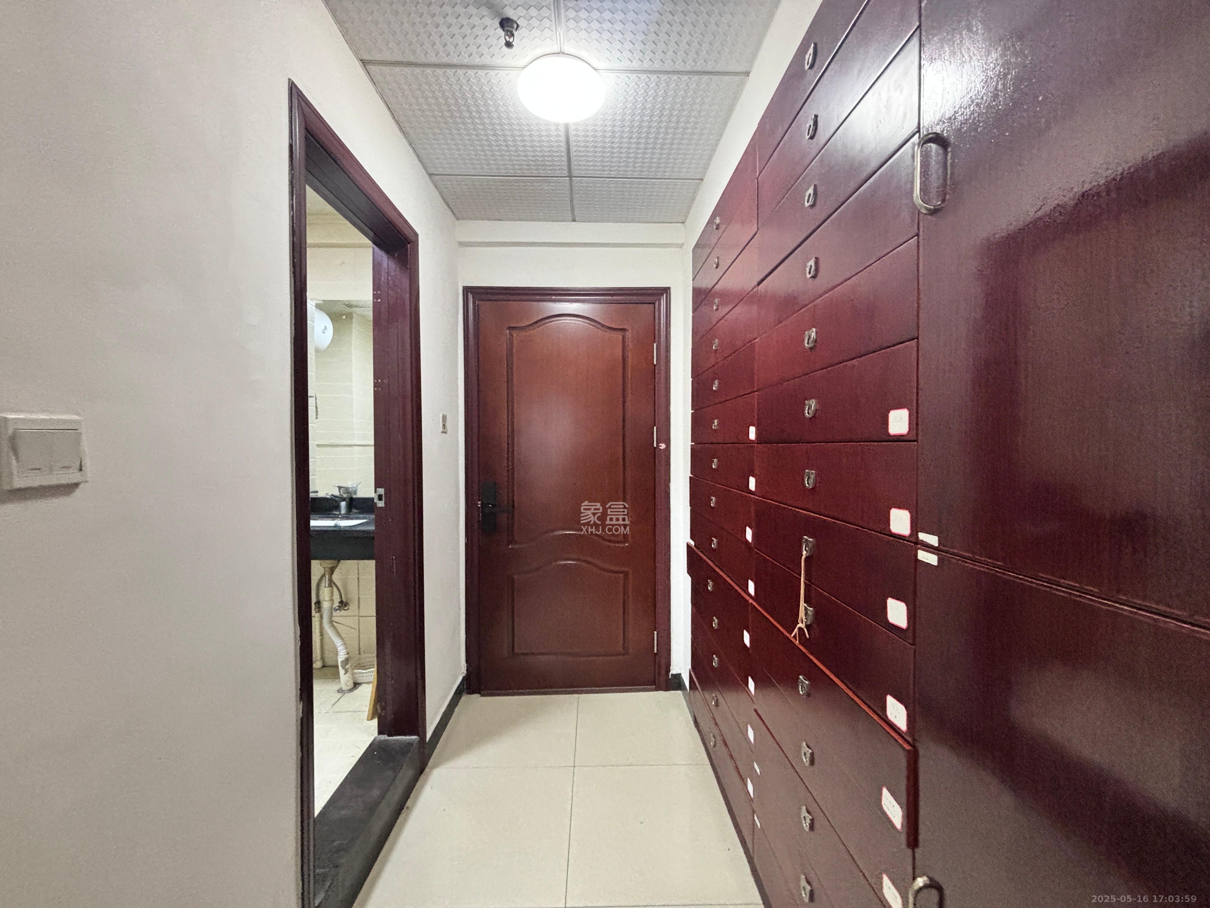 喜盈门范城 1室1厅1卫 1400.0元/月 喜盈门范城 1室1厅1卫 1400.0元/月室内图