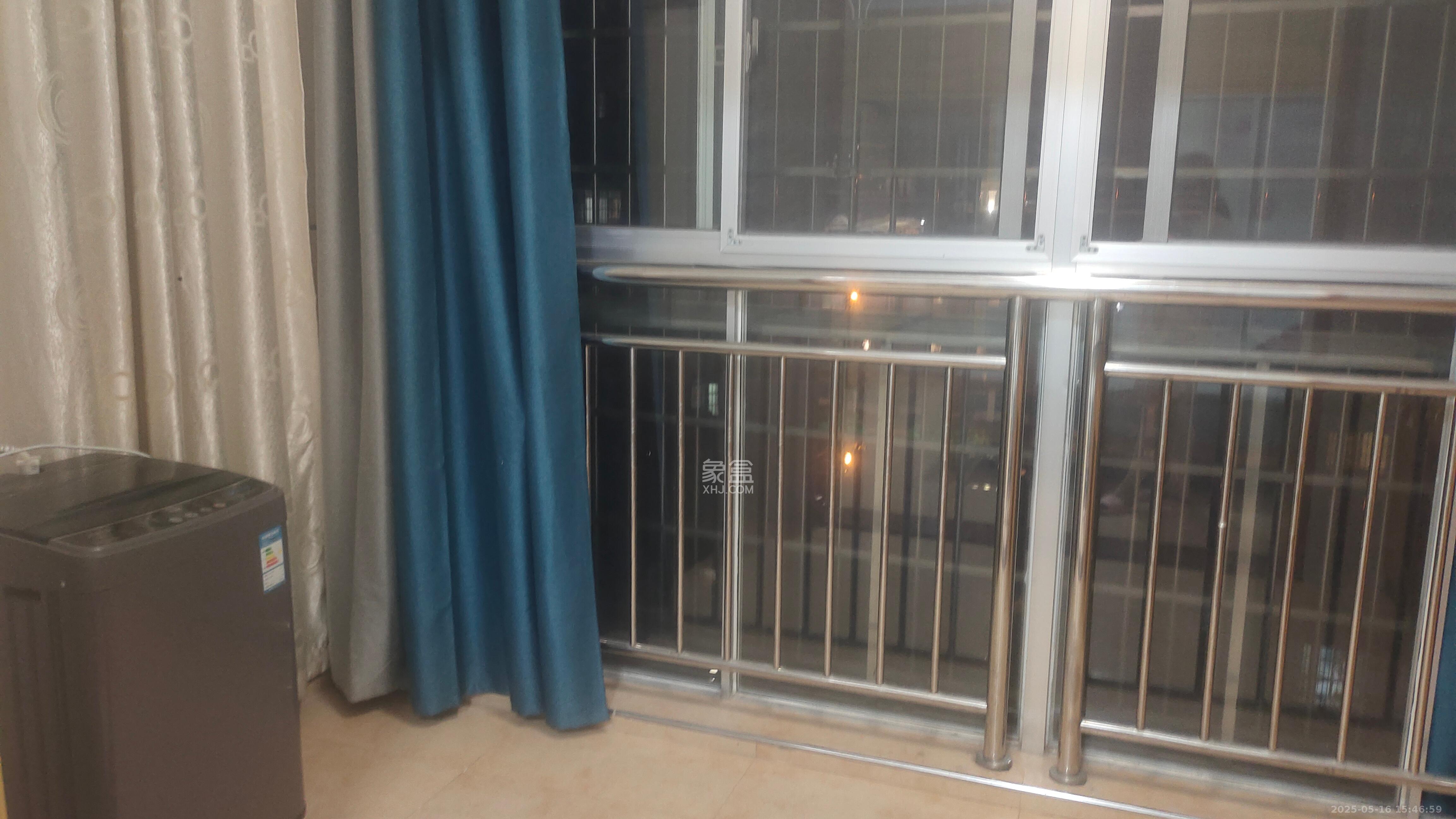 先锋新宇  3室2厅2卫   2300.00元/月室内图