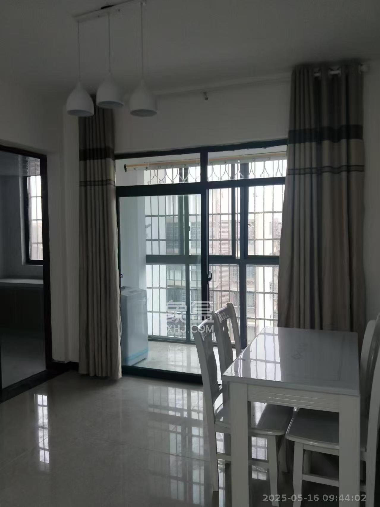 黑金时代广场 4室2厅2卫 2200.0元/月 黑金时代广场 4室2厅2卫 2200.0元/月室内图