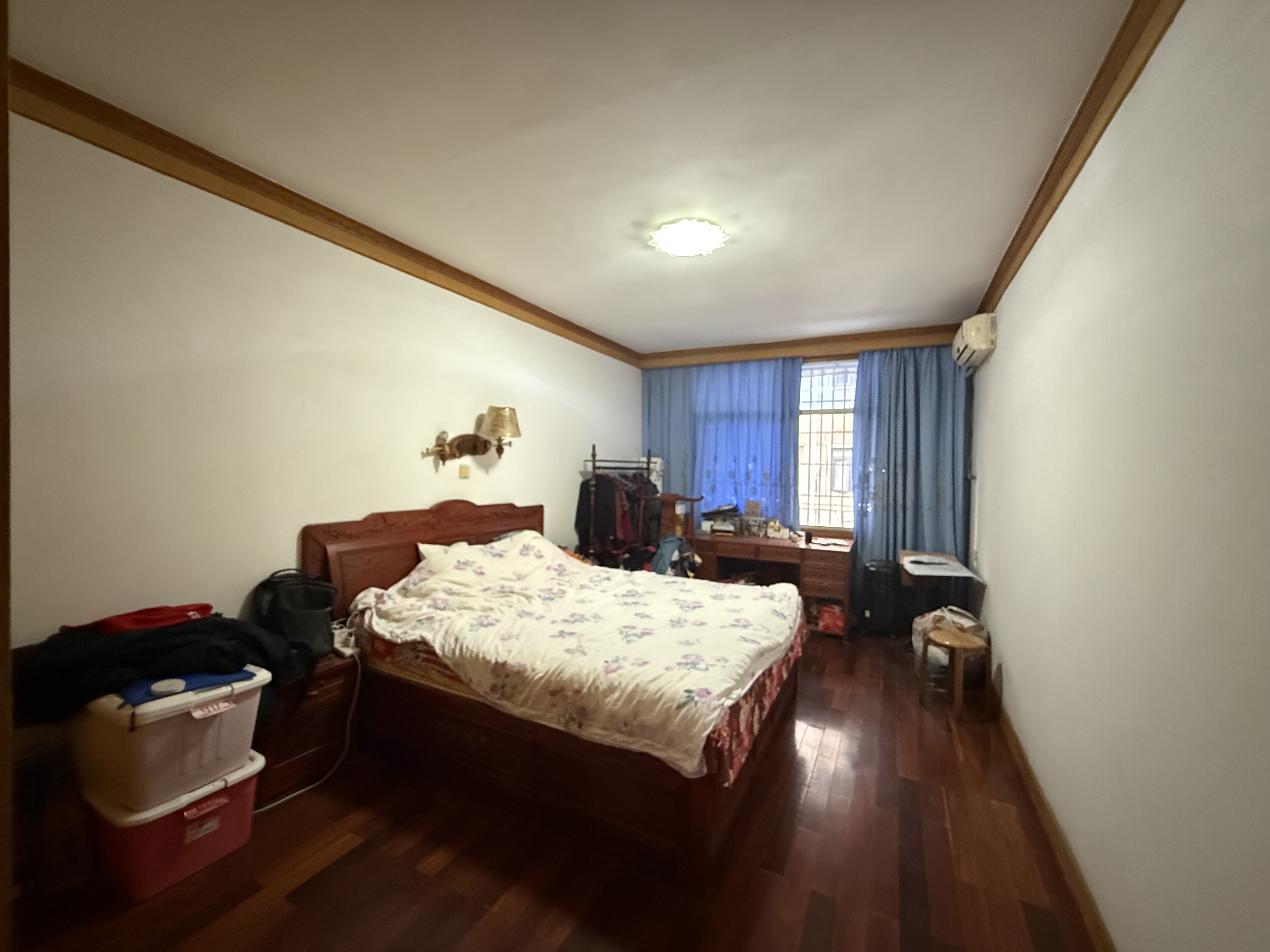 市商业局家属楼 3室2厅2卫 53.8万 市商业局家属楼 3室2厅2卫 53.8万客厅