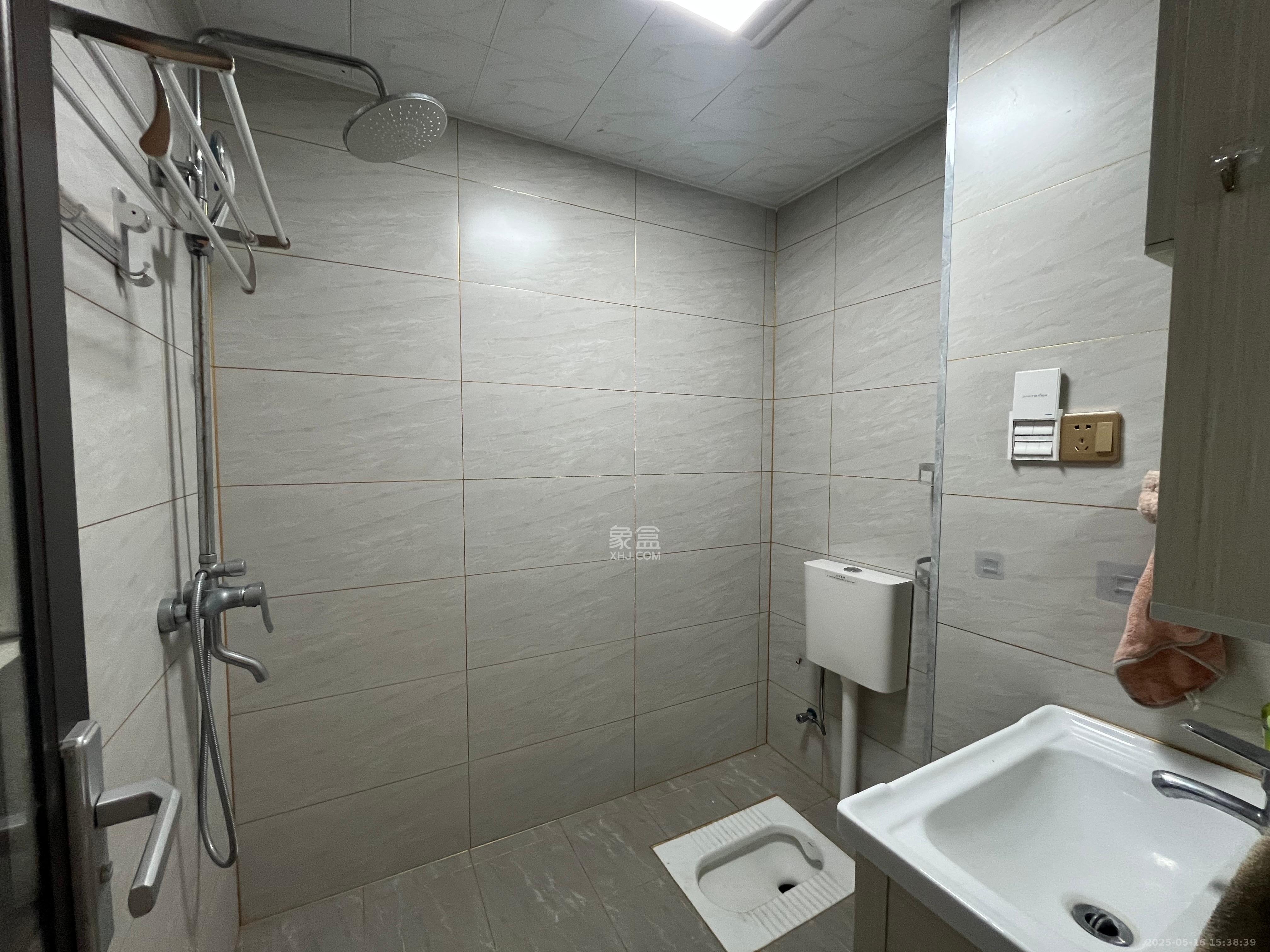 长房八方里（长房公园里）   50.0㎡      2000.0元/月室内图